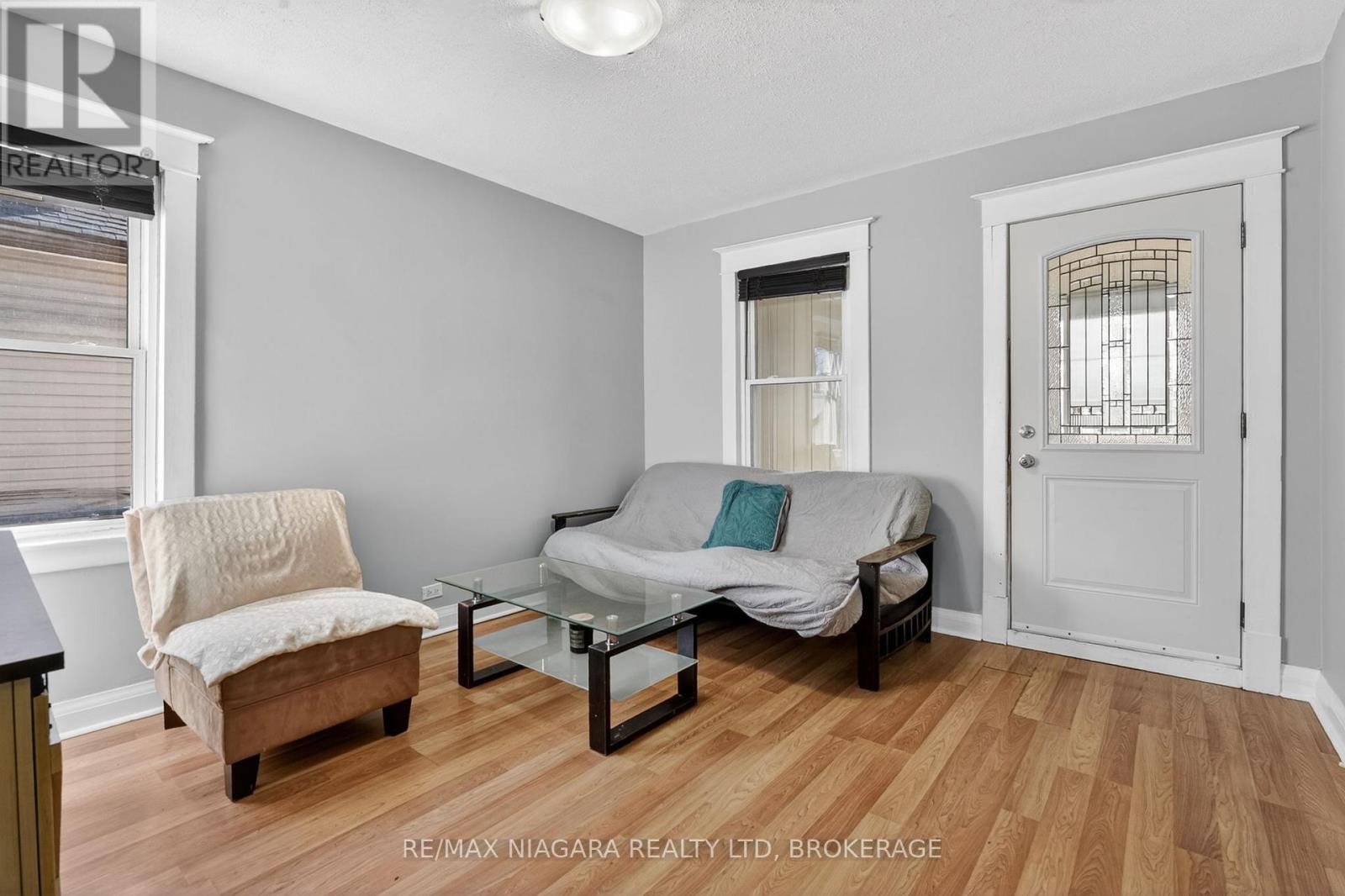 214 NIAGARA STREET - 8