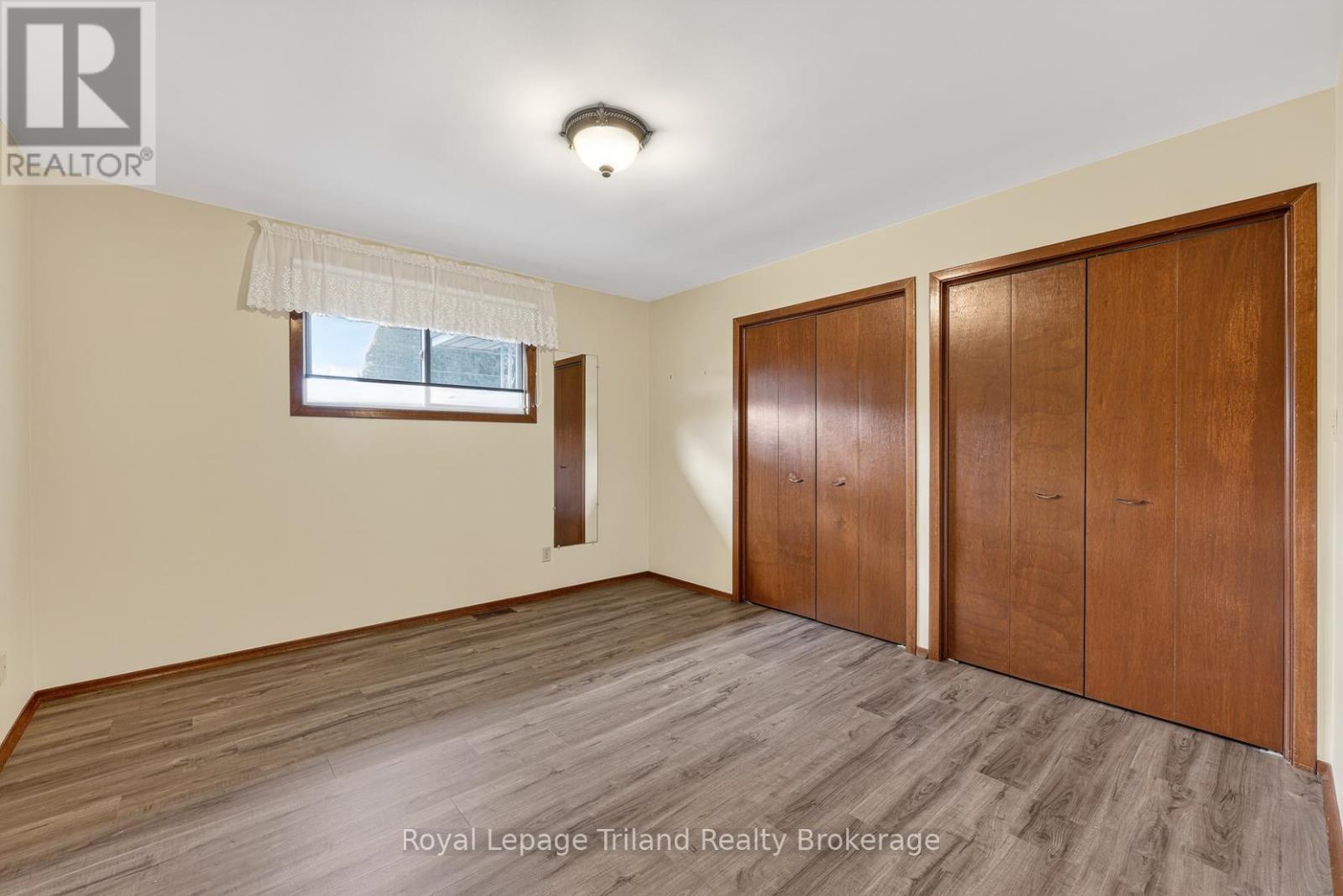 128 LOVEYS STREET E — photo 15