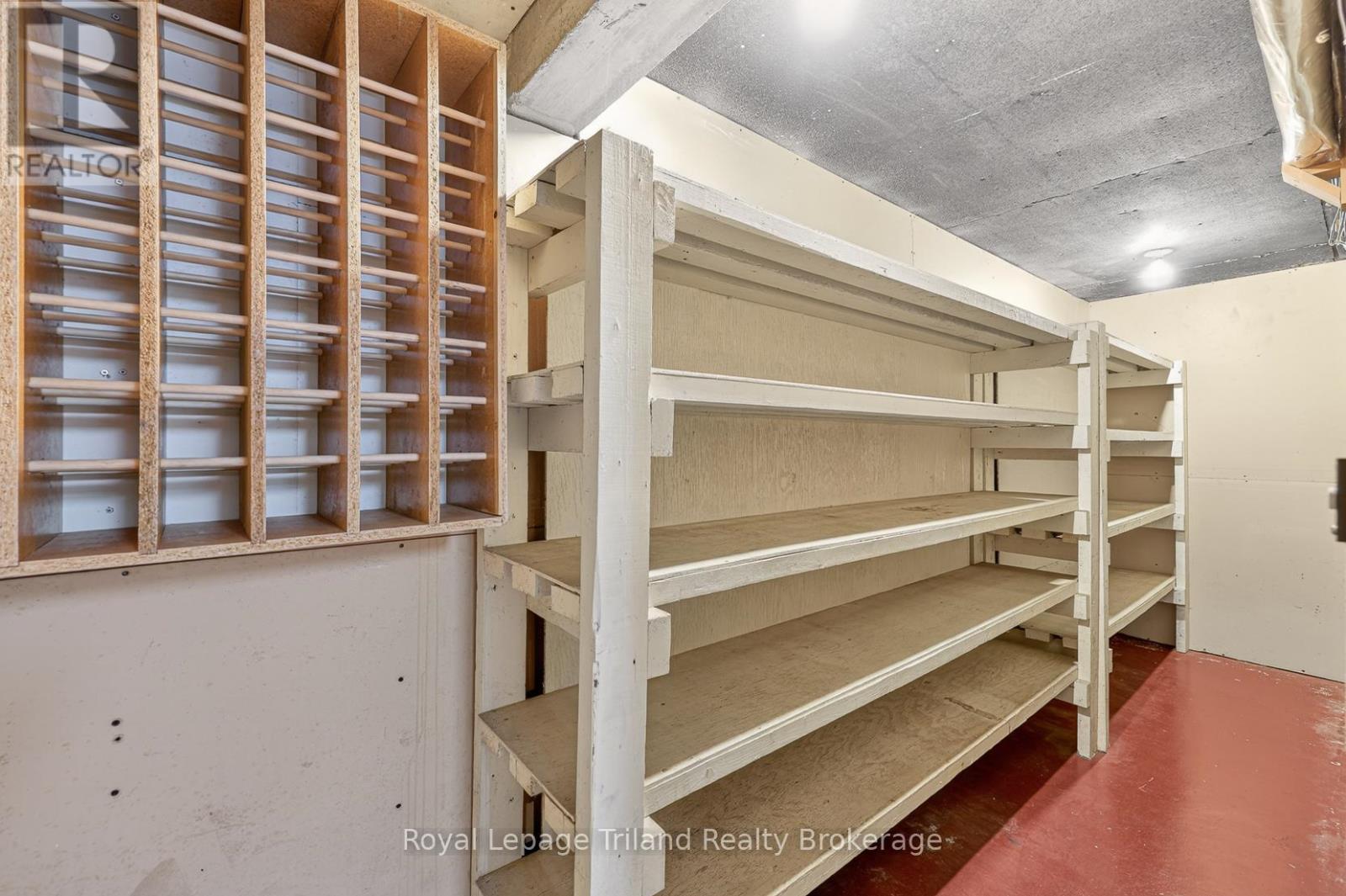 128 LOVEYS STREET E — photo 29