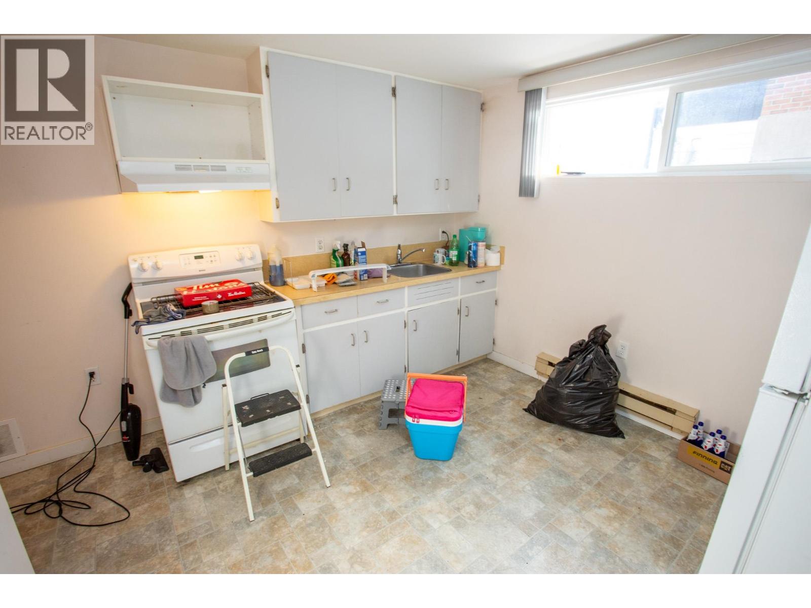 Primary bedroom of 1402 FRASER CRESCENT · Prince George, BC