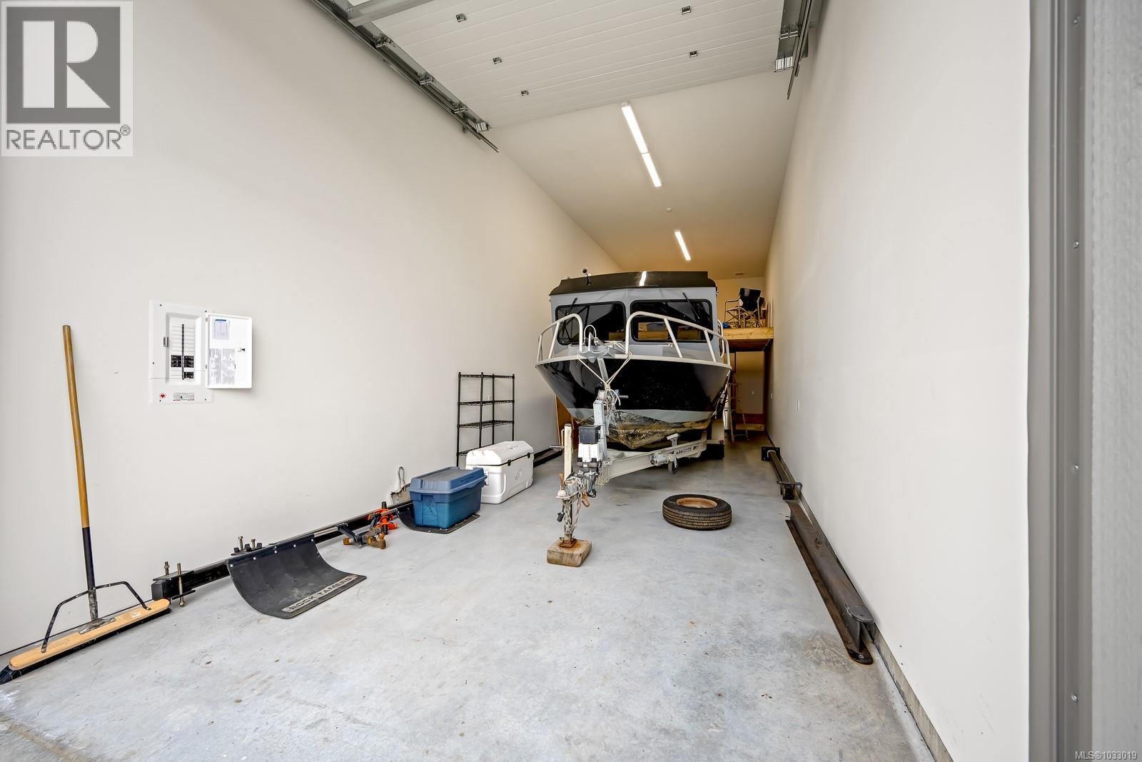 2794 Beck Ave, Cumberland