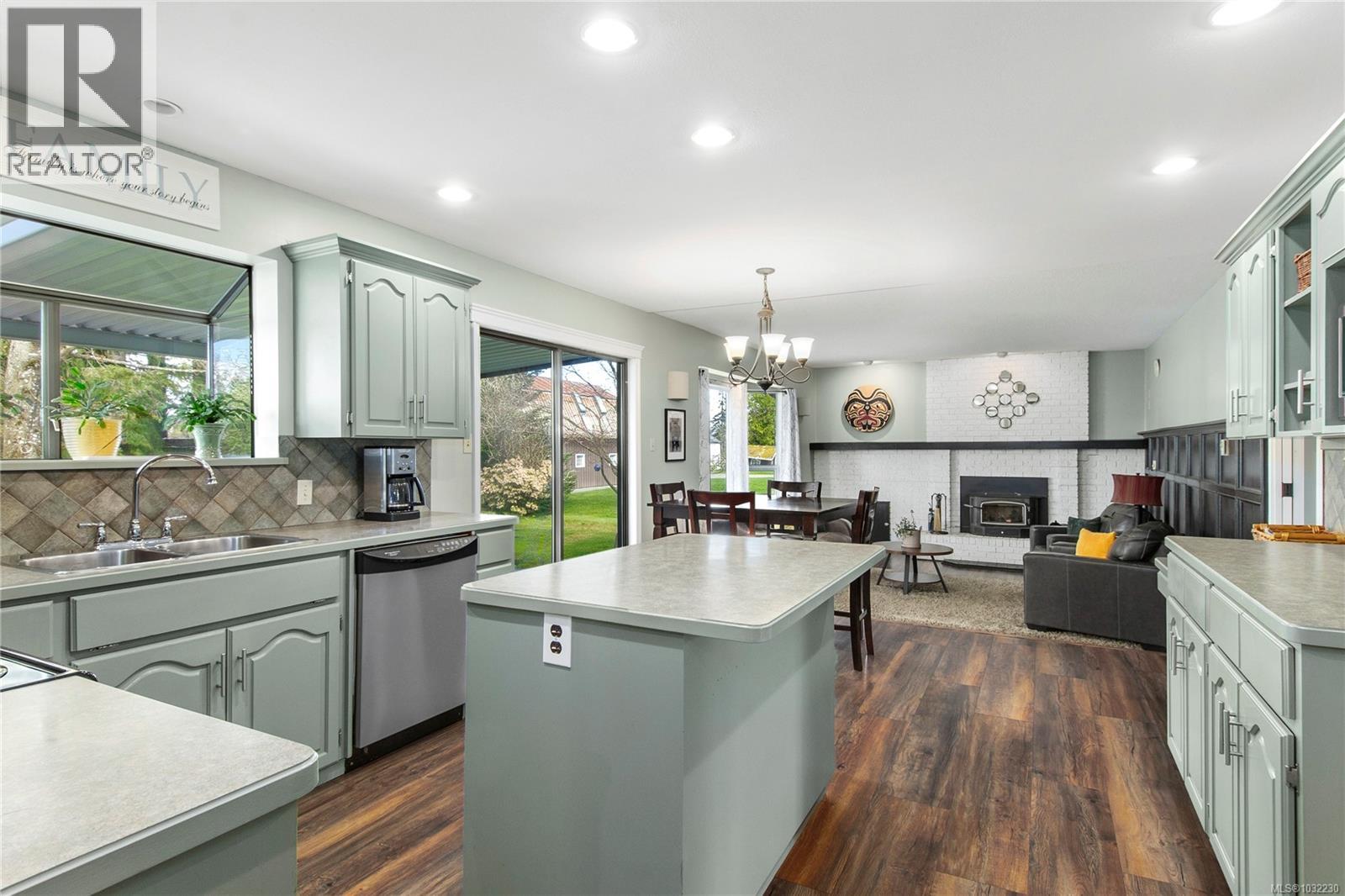 2054 Evergreen Rd - 10