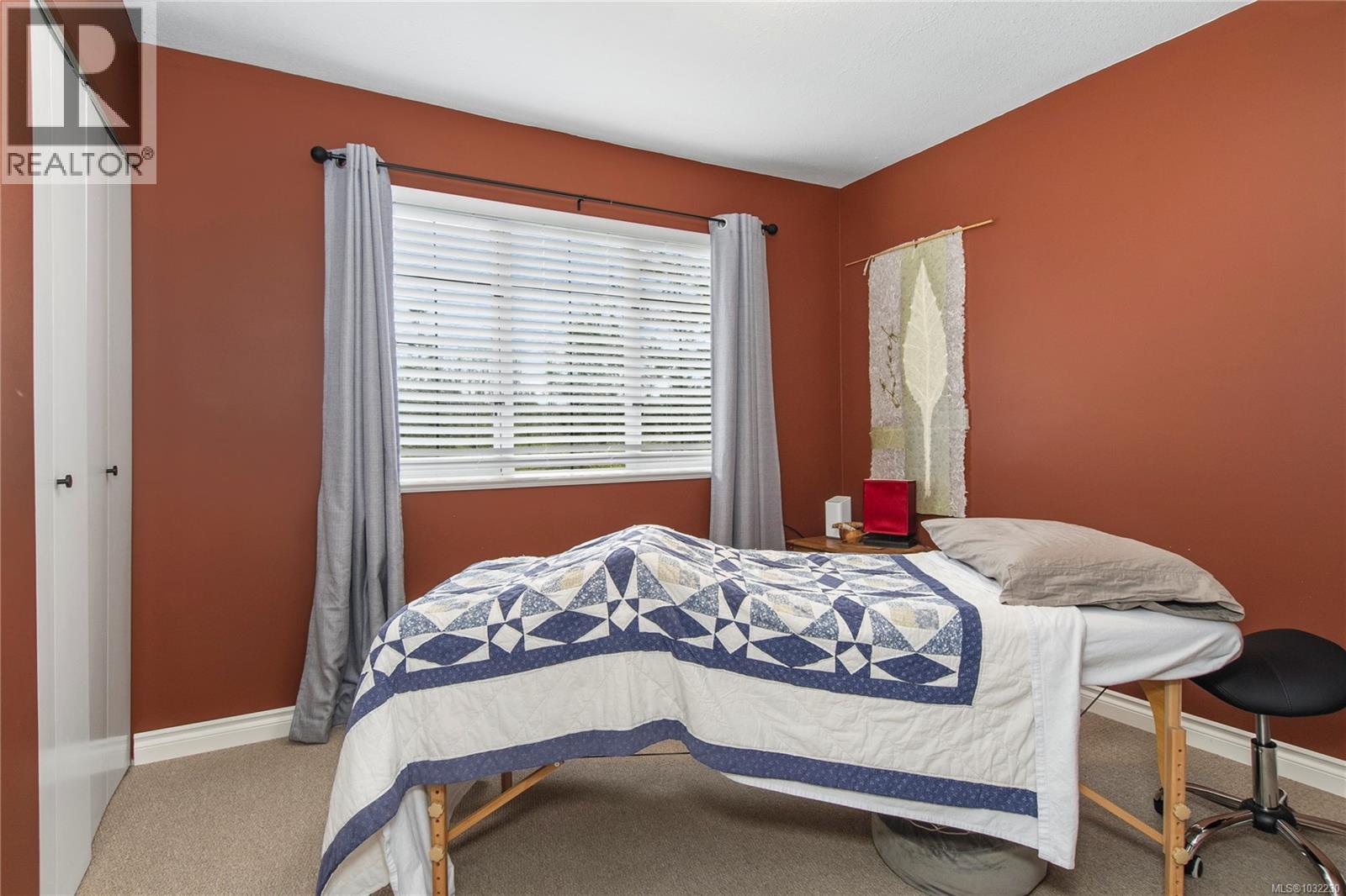 2054 Evergreen Rd - 24