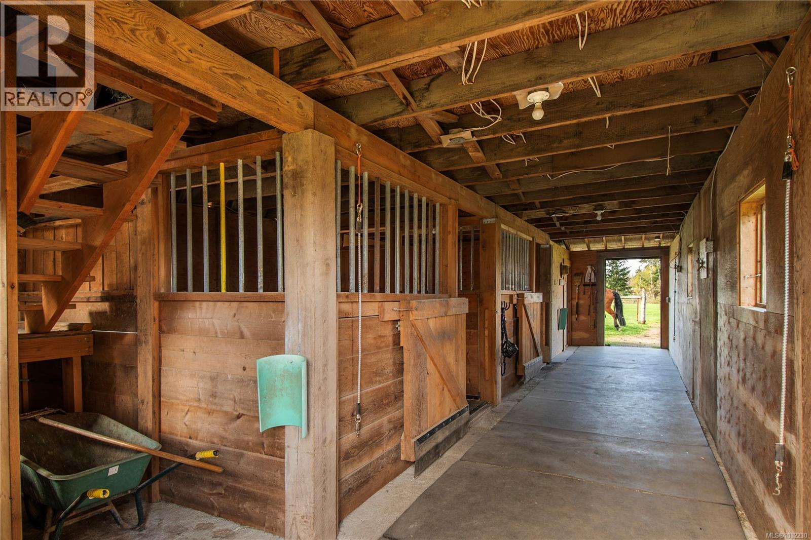 2054 Evergreen Rd - 32