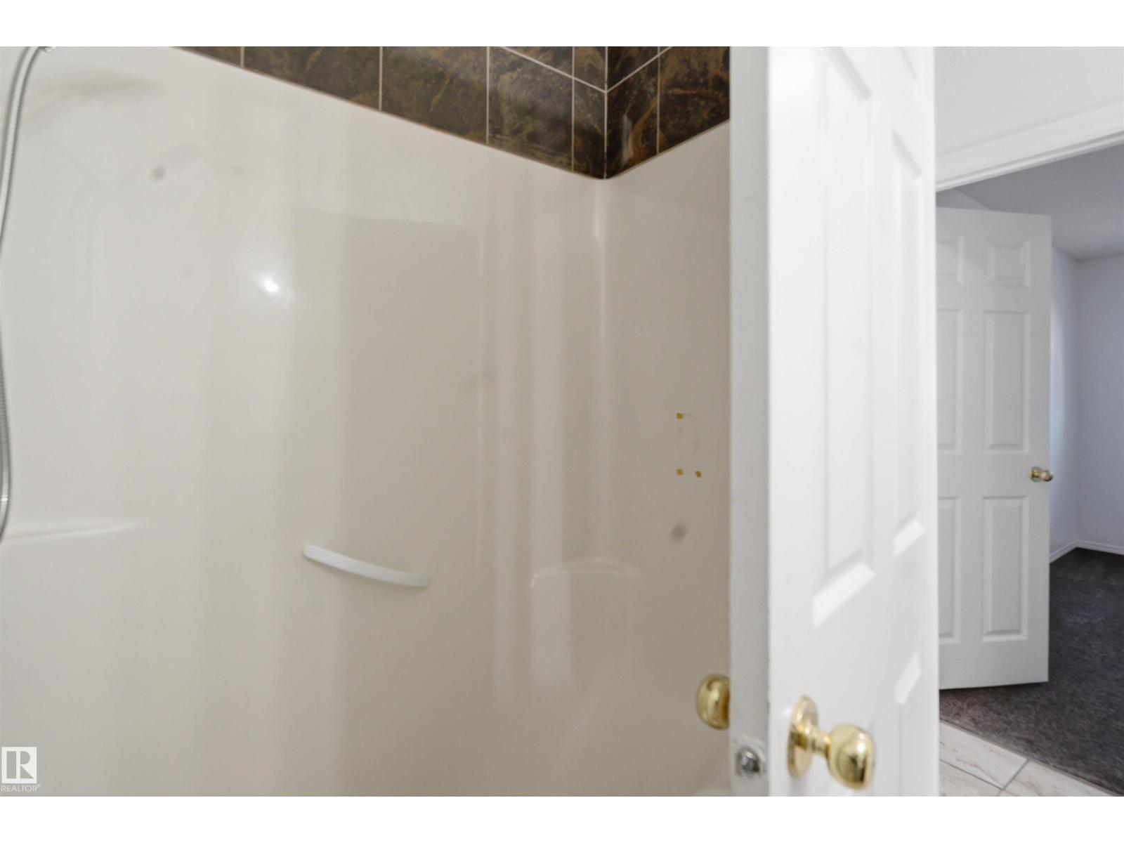 6009 36 AV, Beaumont