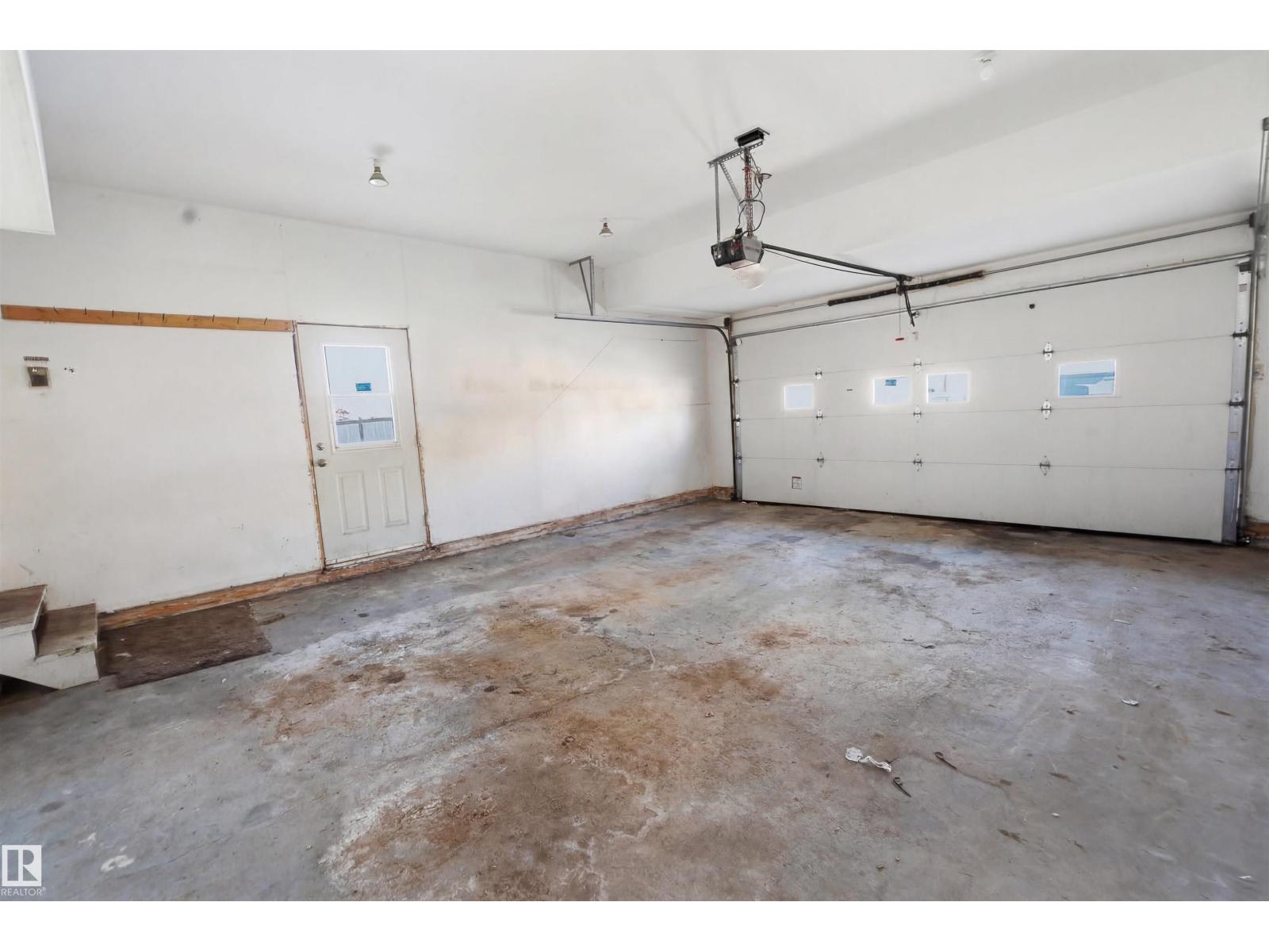 6009 36 AV, Beaumont