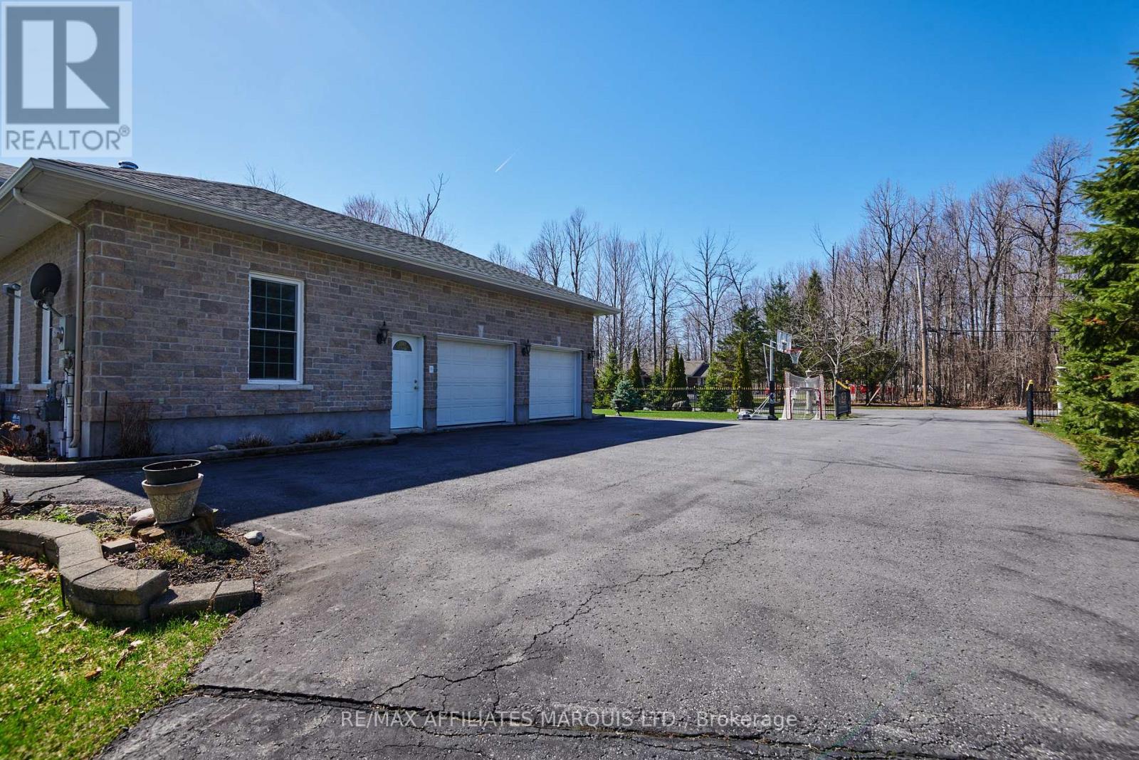 16935 BEAVER DAM DRIVE — photo 30