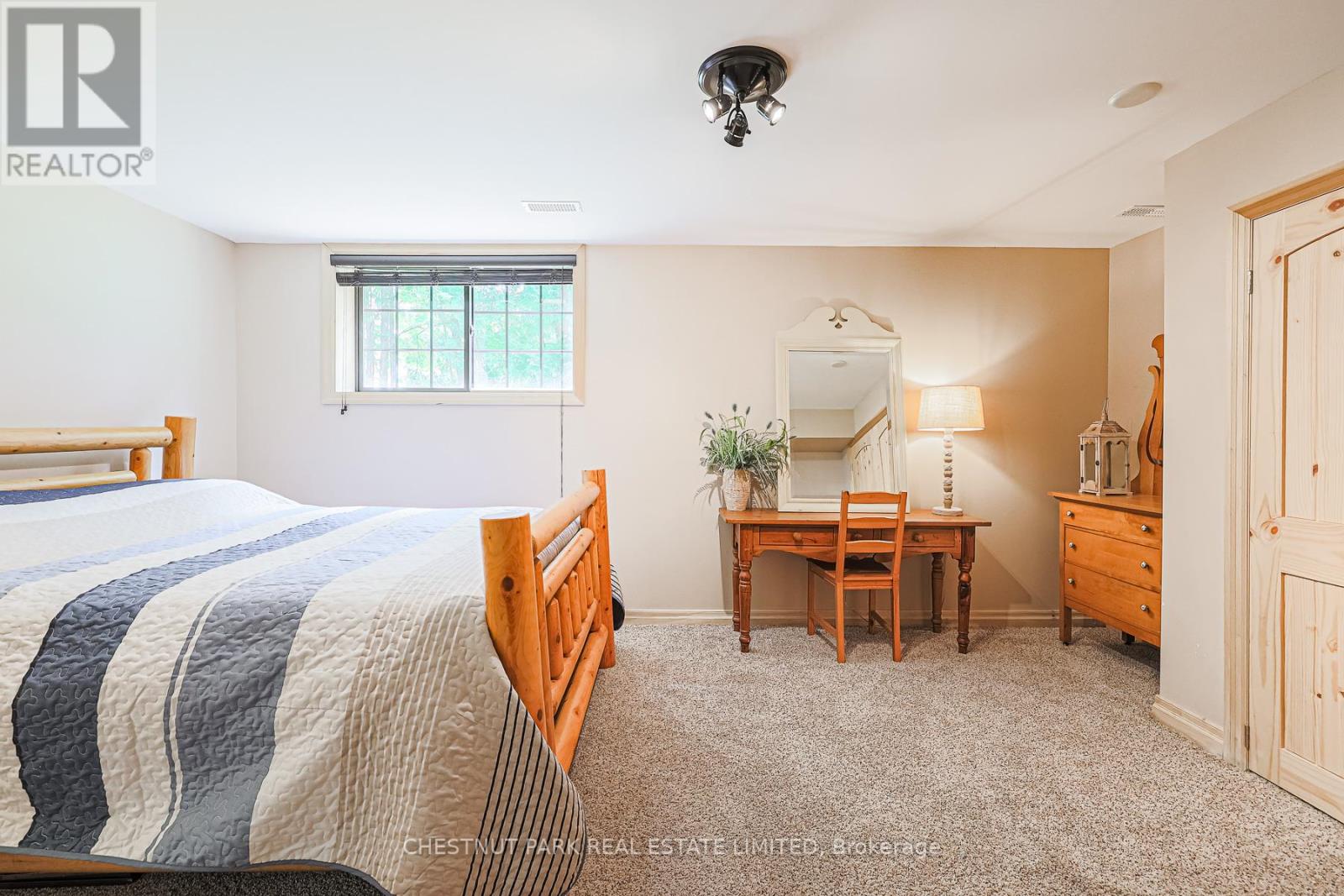 3531 CRESCENT HARBOUR ROAD - 32