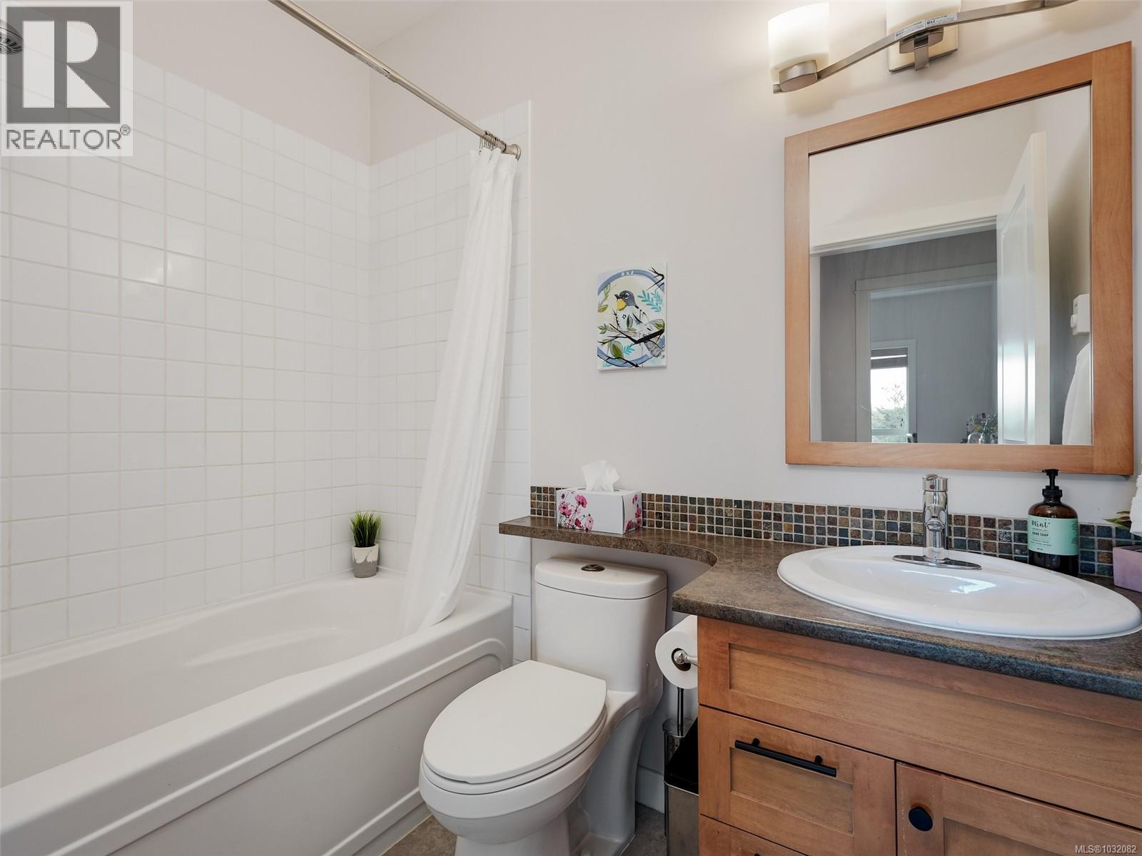 404 201 Nursery Hill Drive, View Royal