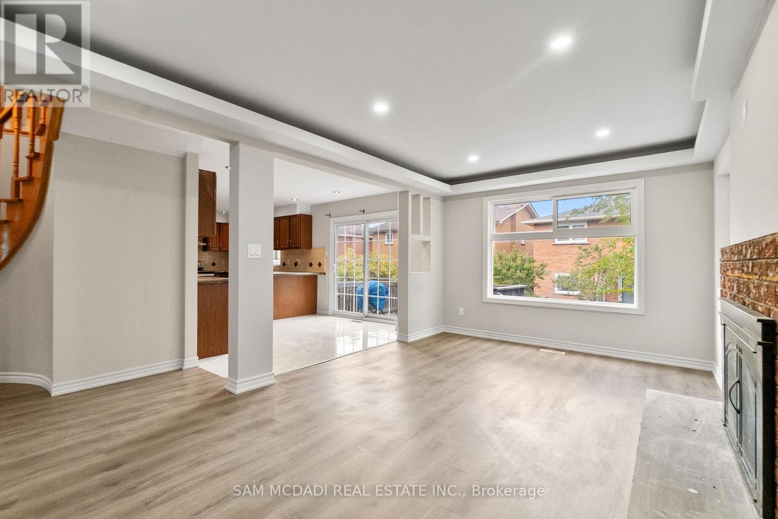 149 SUNFOREST DRIVE — photo 18