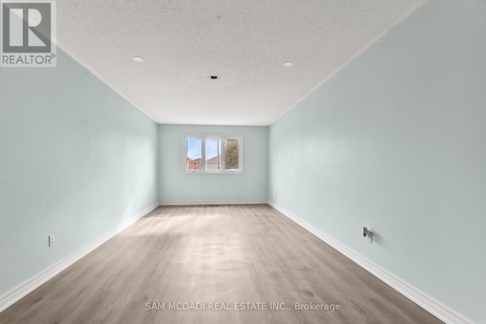 149 SUNFOREST DRIVE — photo 24