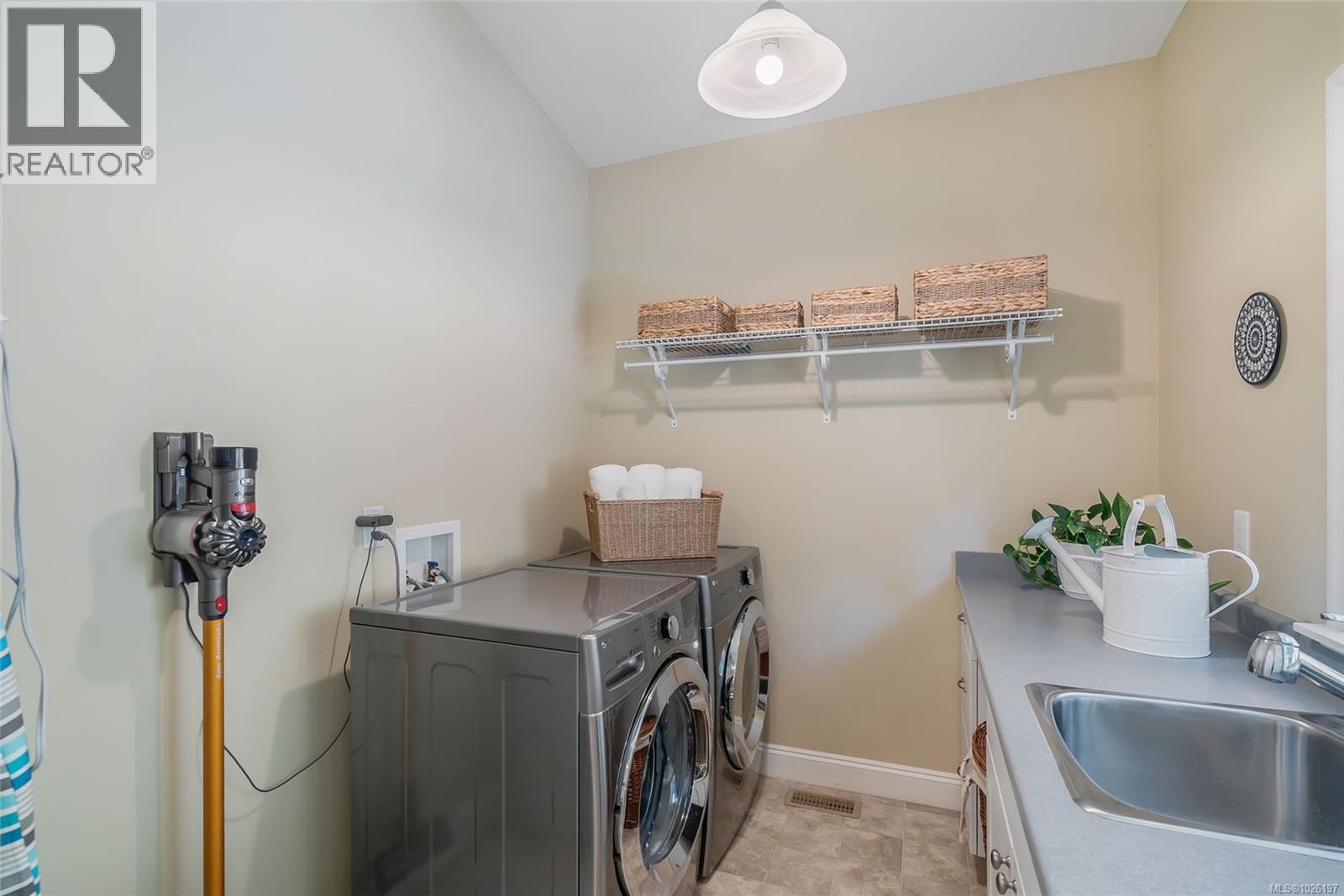 3355 Rockhampton Rd, Nanoose Bay