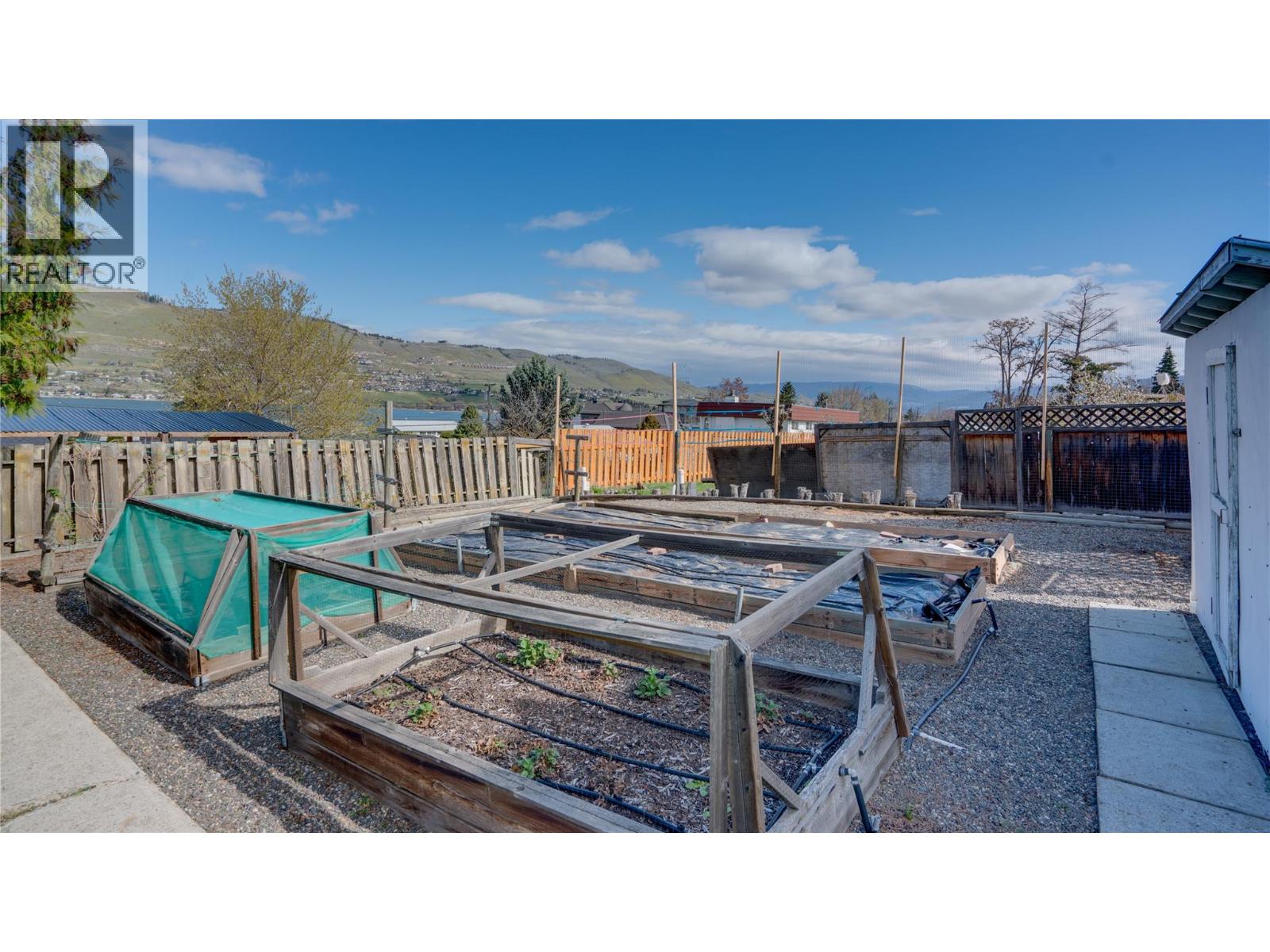 7595 Klinger Road, Vernon