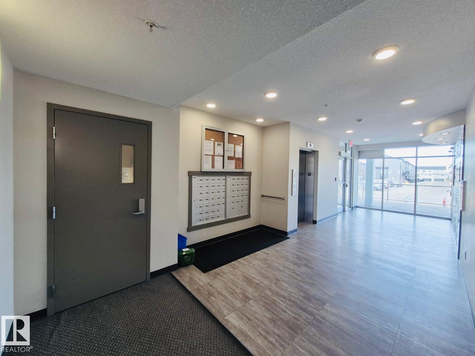 #303 812 welsh DR SW, Edmonton