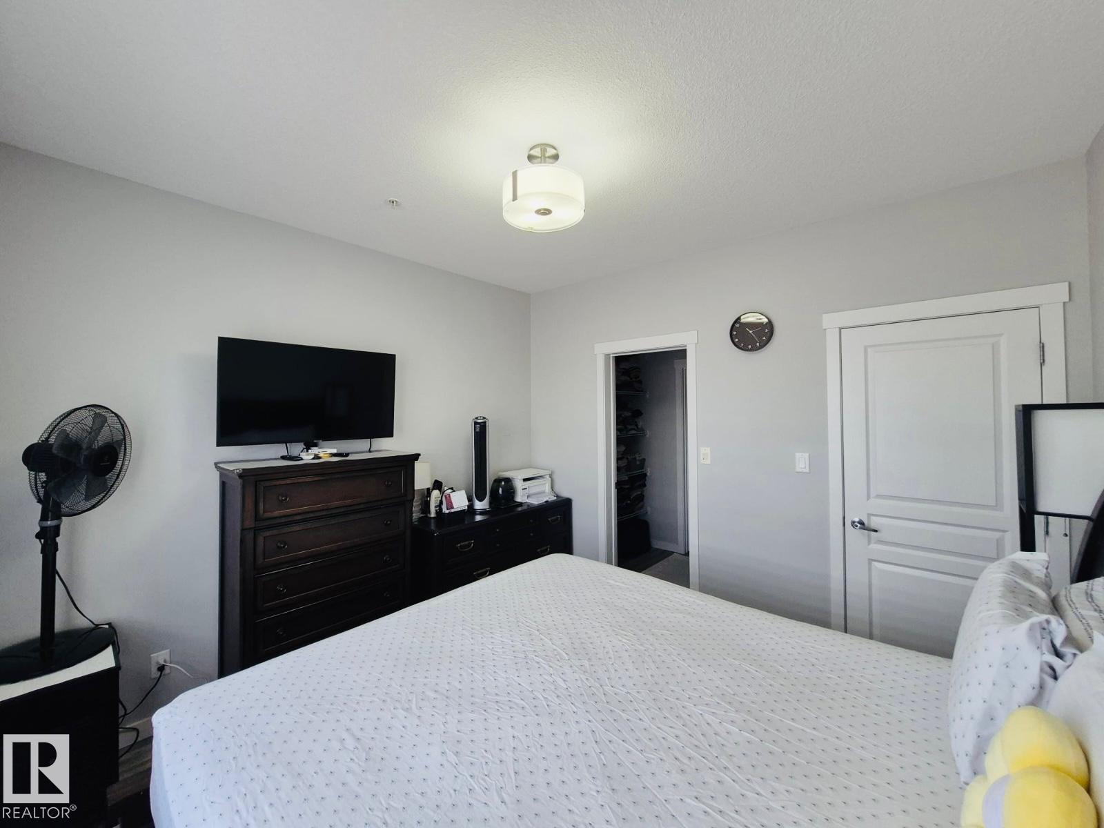 #303 812 welsh DR SW, Edmonton