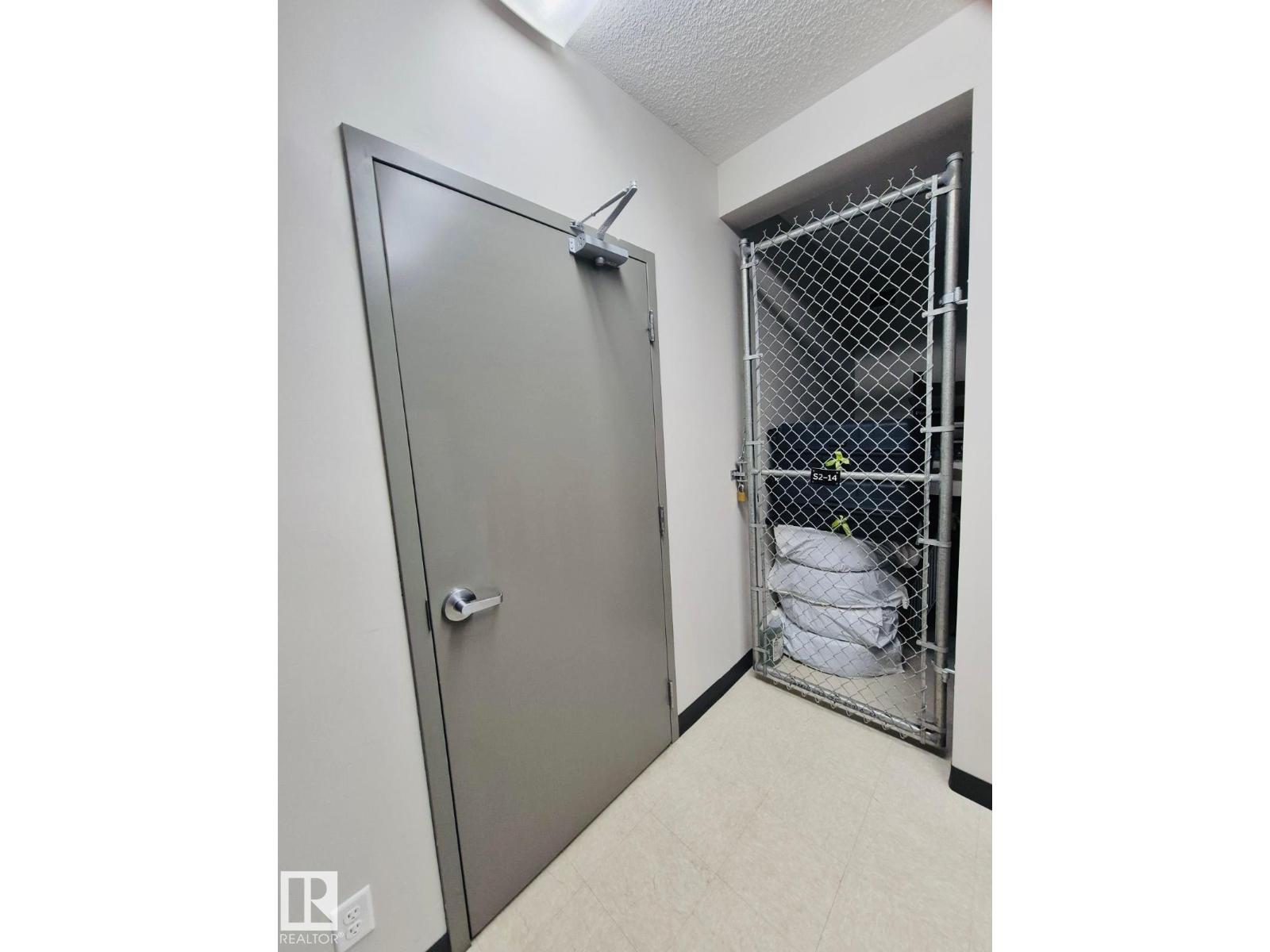 #303 812 welsh DR SW, Edmonton