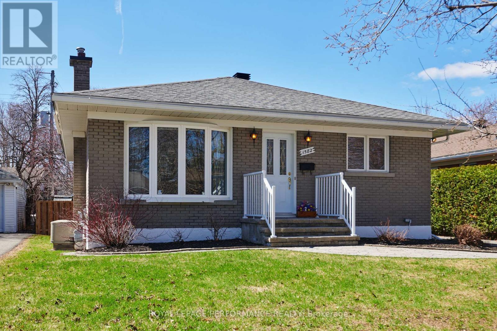1582 DIGBY STREET - 1