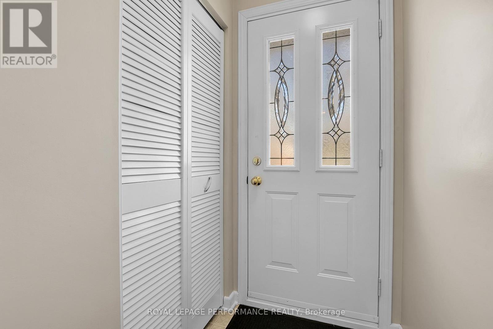 1582 DIGBY STREET - 5