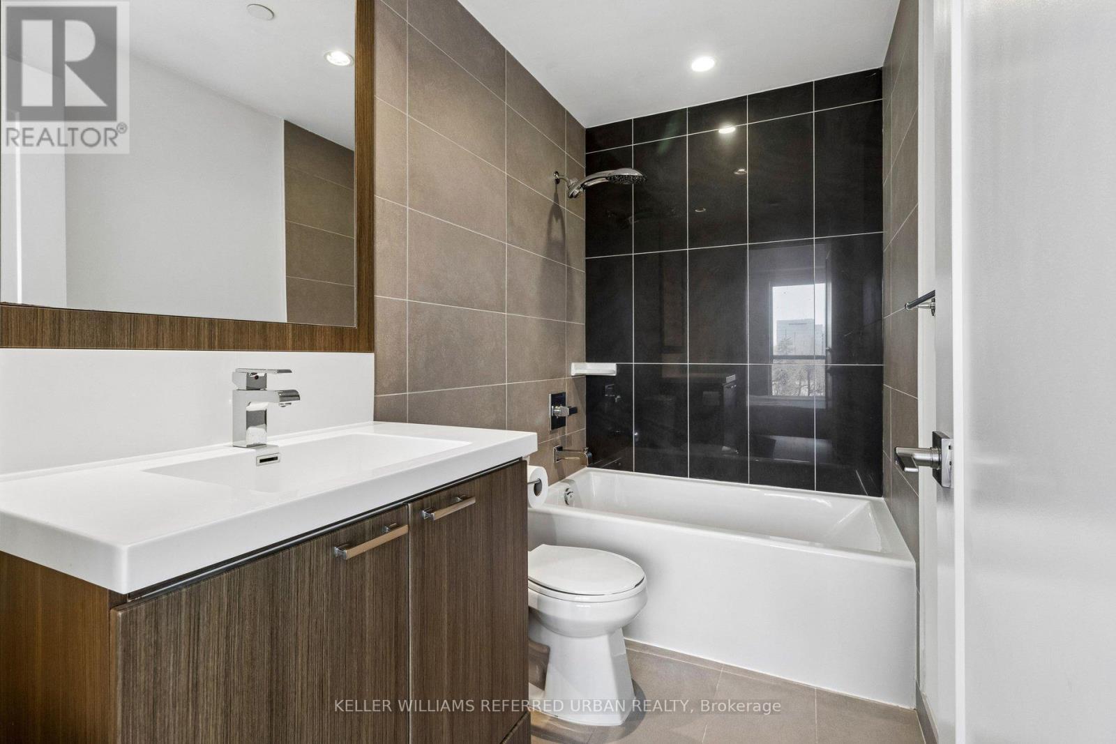 #636 120 HARRISON GARDEN BOULEVARD - 20