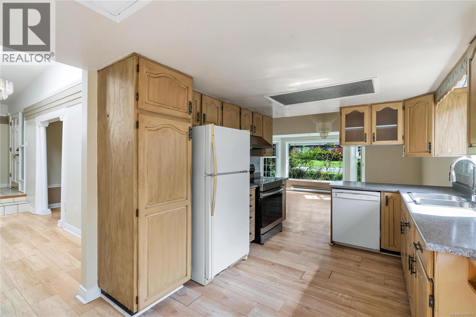  4188 Kincaid Street, Saanich