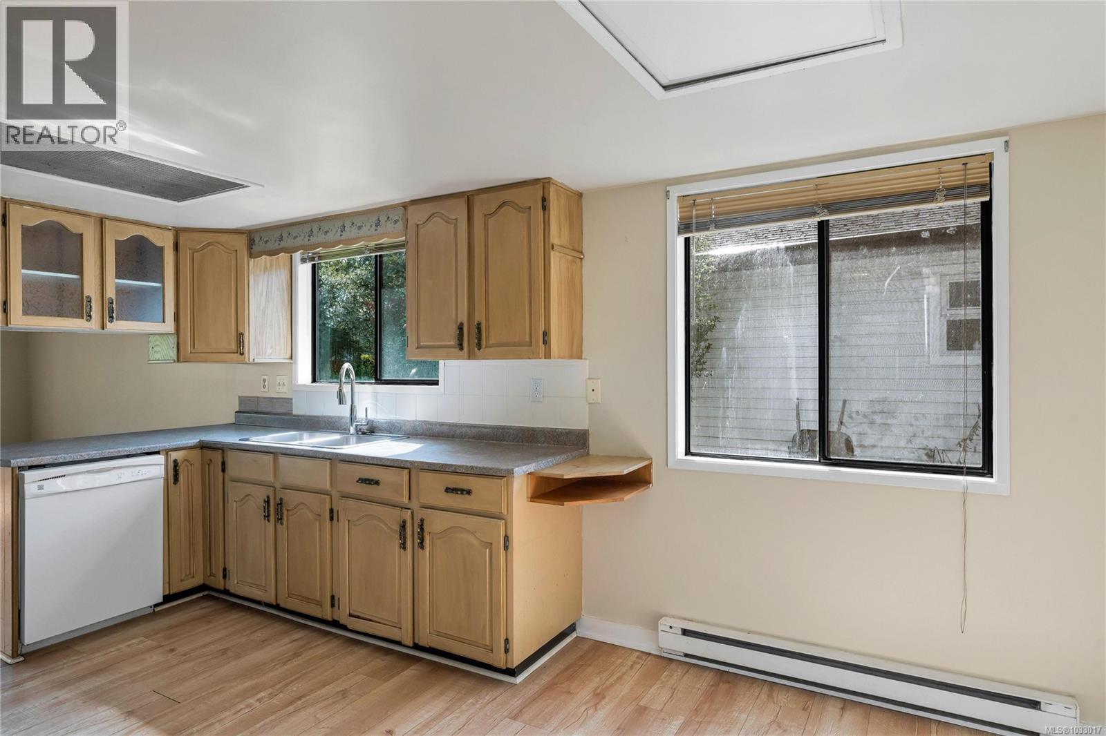  4188 Kincaid Street, Saanich