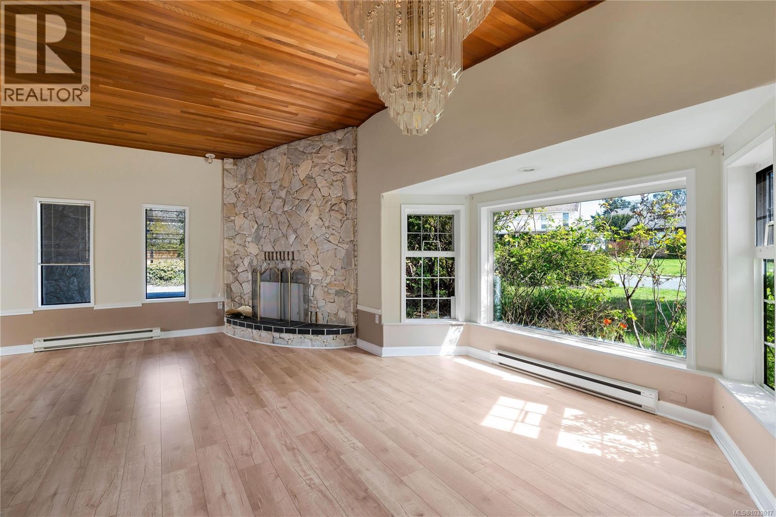  4188 Kincaid Street, Saanich