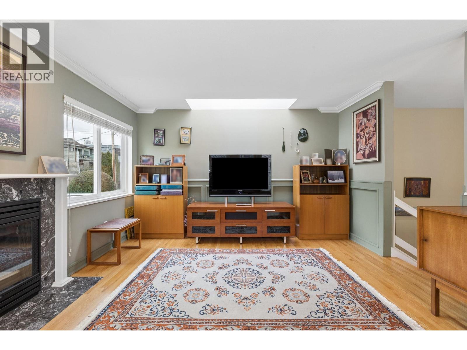 2333 BELLEVUE AVENUE, West Vancouver