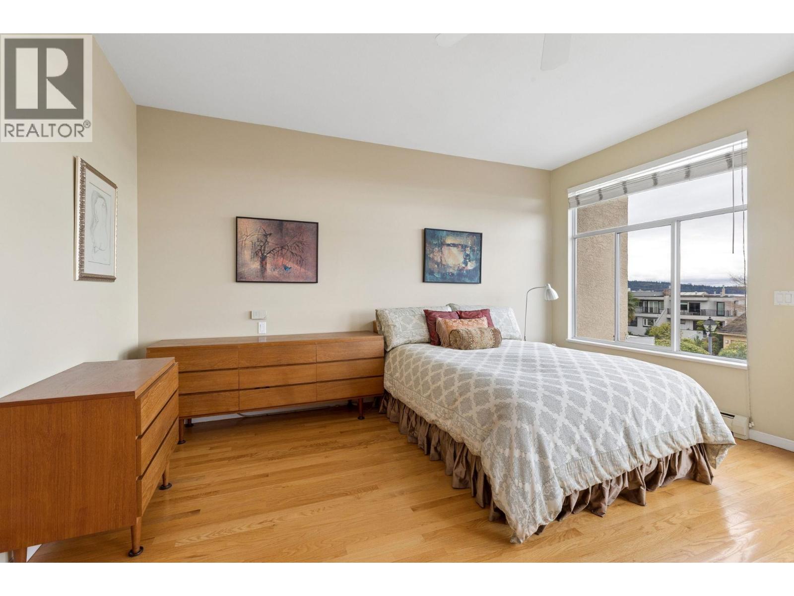 2333 BELLEVUE AVENUE, West Vancouver