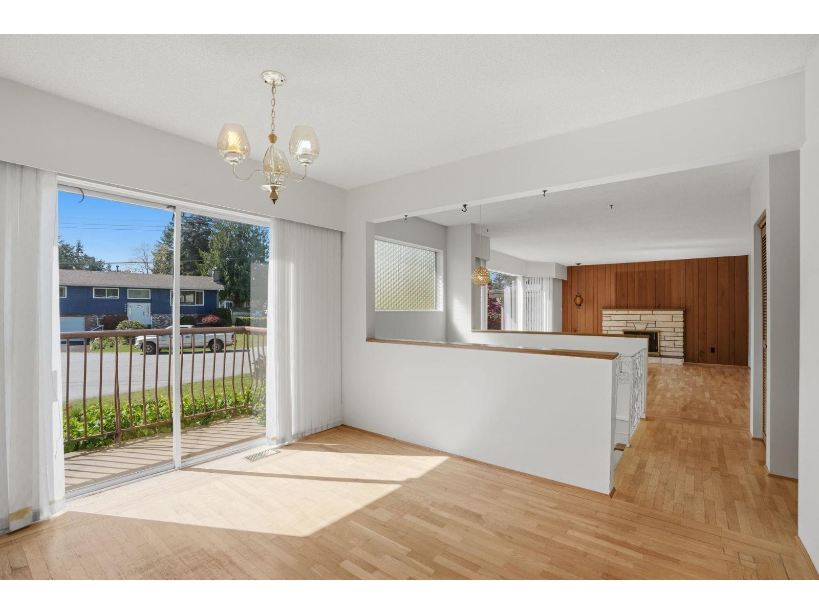 9071 PEMBERTON Place, Delta