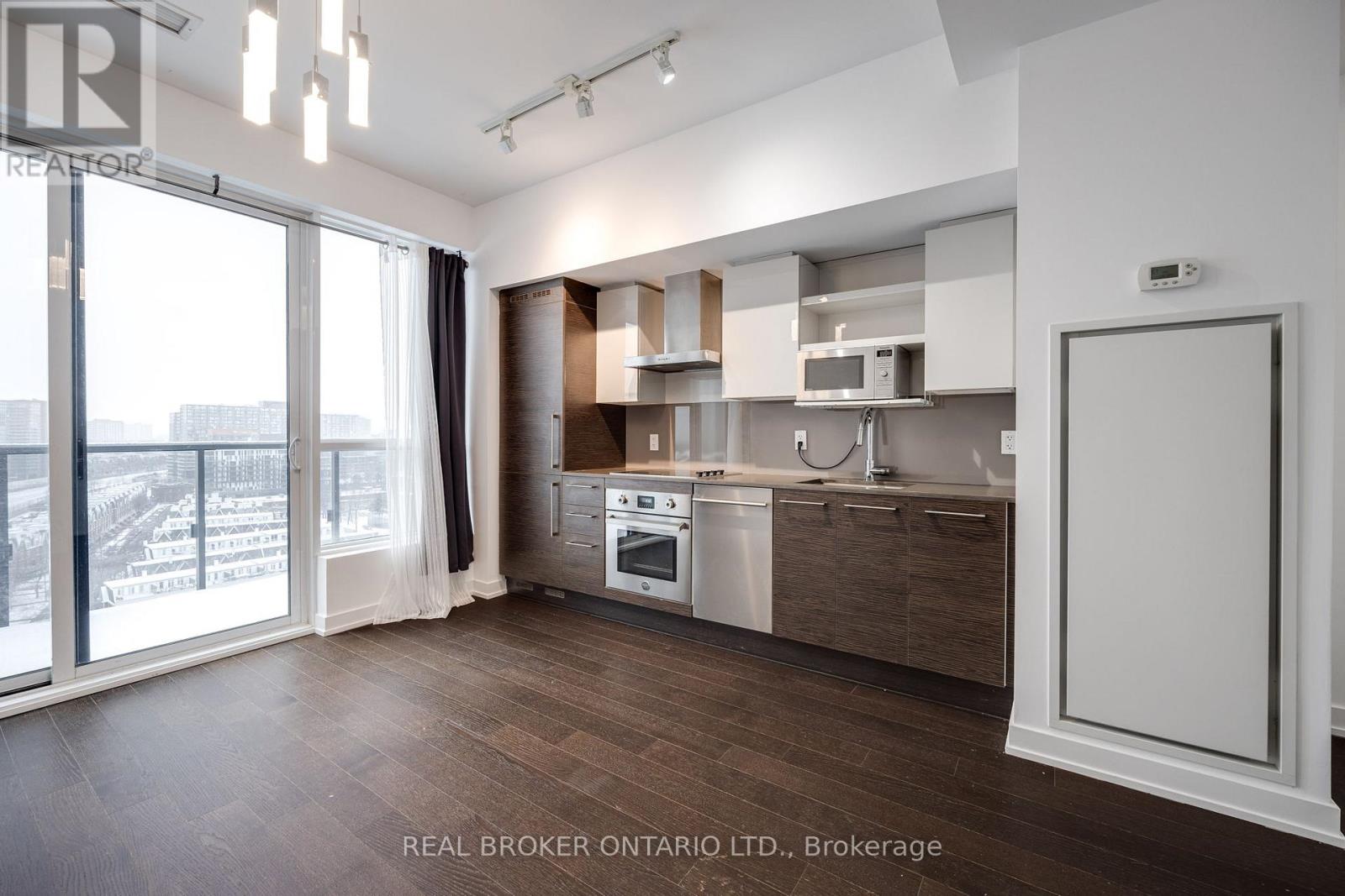 Listing photo of PH 25 - 1030 KING STREET W
