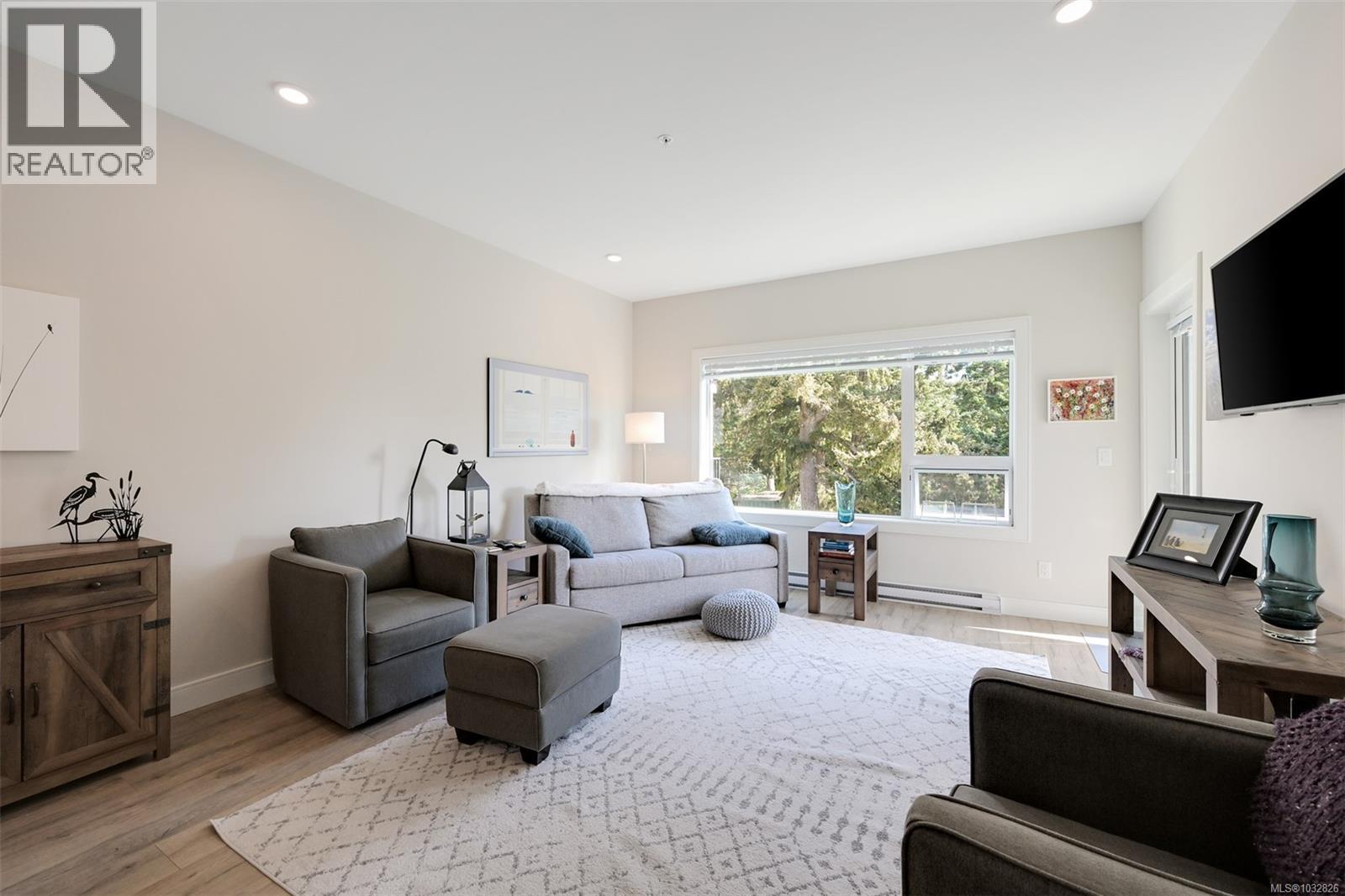 #408 280 Island Hwy - 18