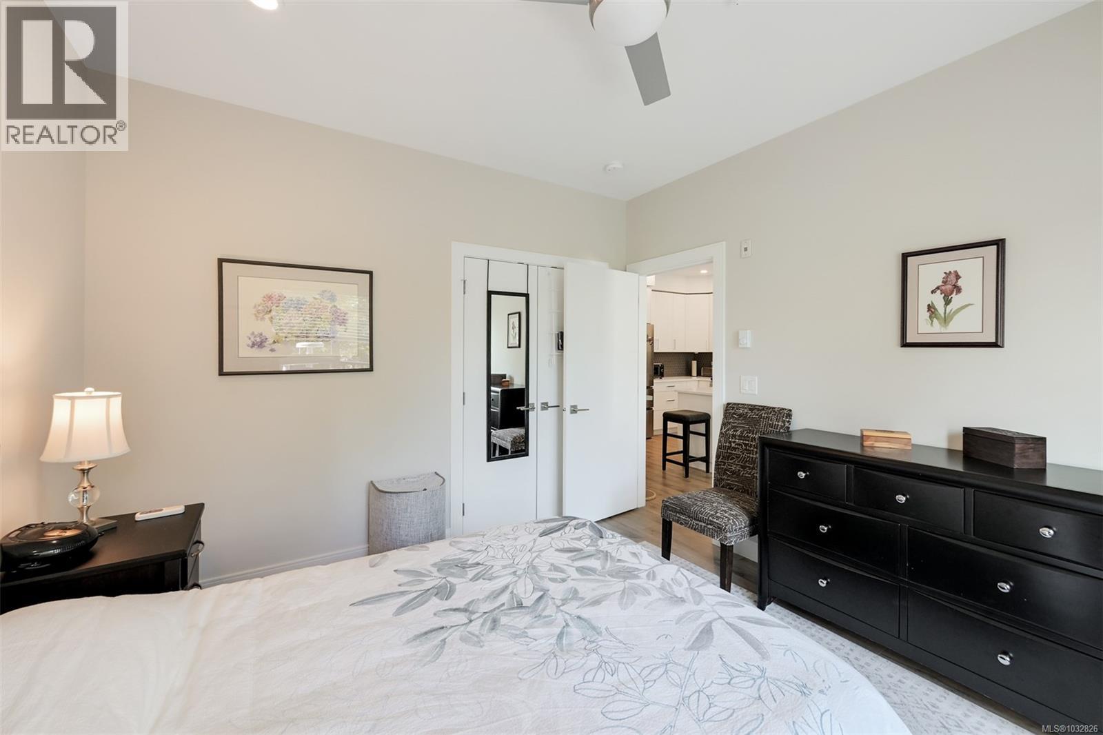 #408 280 Island Hwy - 23