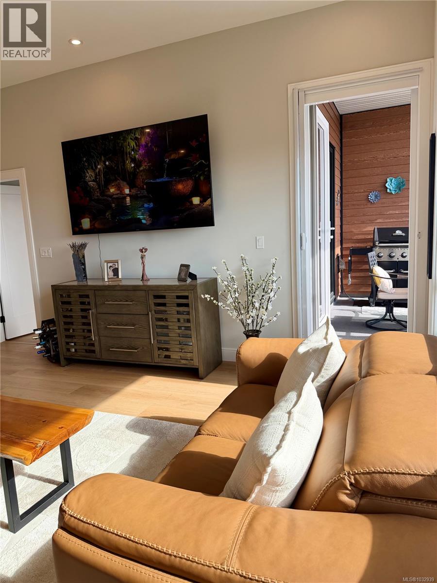 614 1810 Selenite Place, Langford