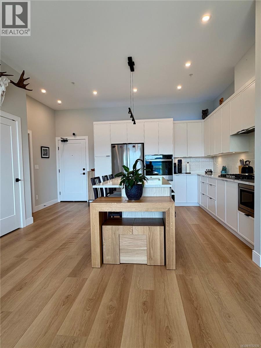 614 1810 Selenite Place, Langford