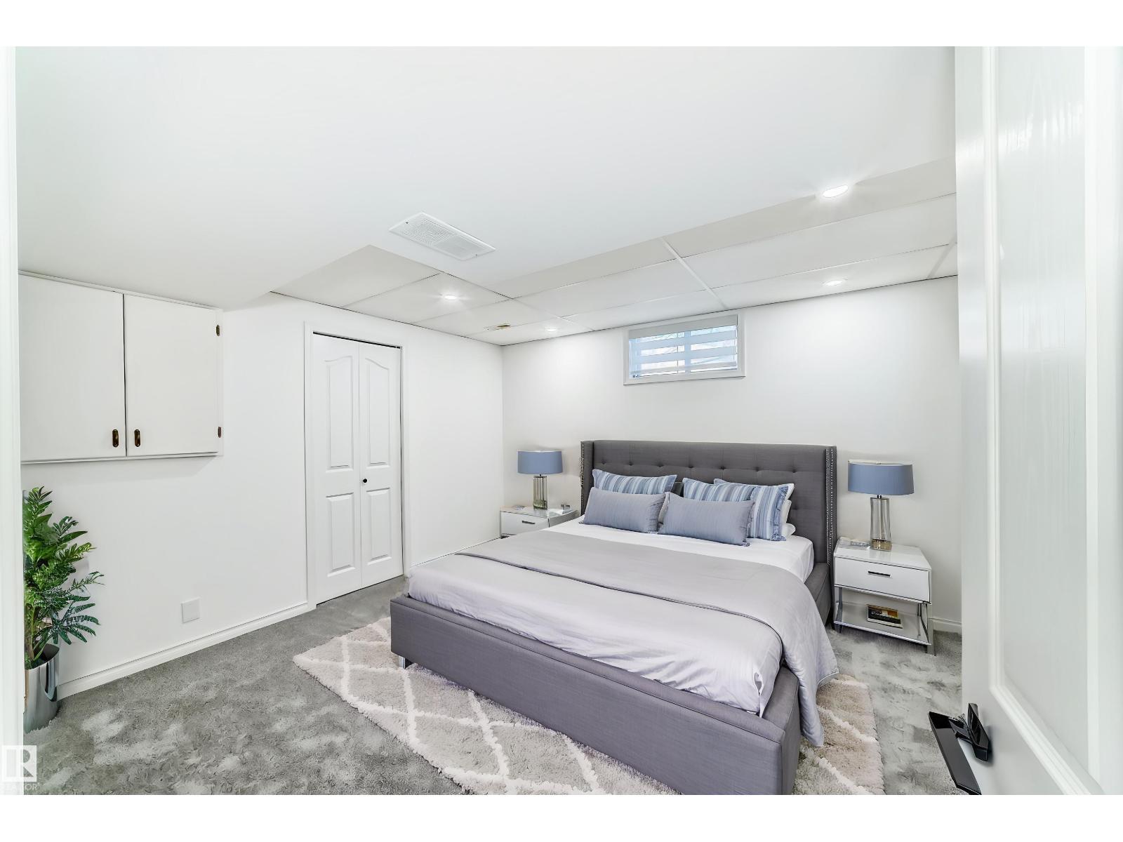 4008 37 AV NW, Edmonton