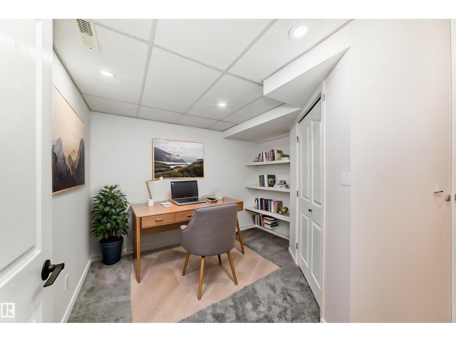 4008 37 AV NW, Edmonton