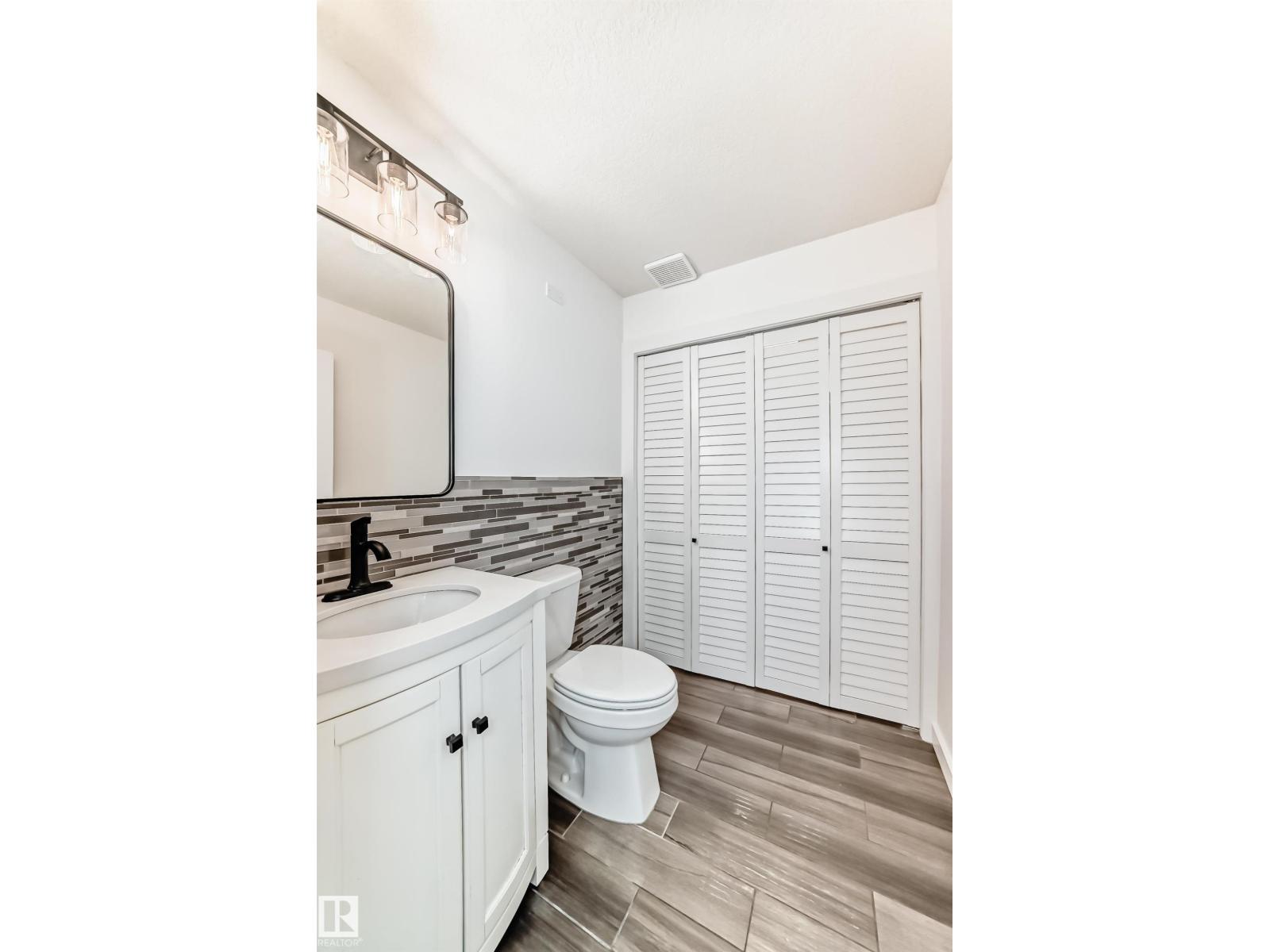 4008 37 AV NW, Edmonton