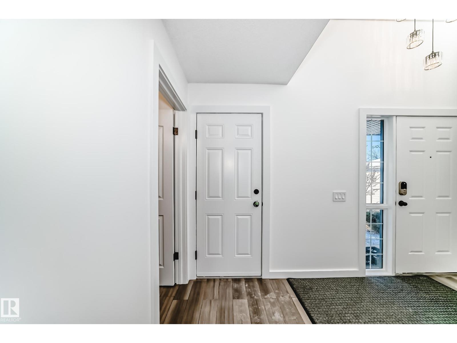 4008 37 AV NW, Edmonton