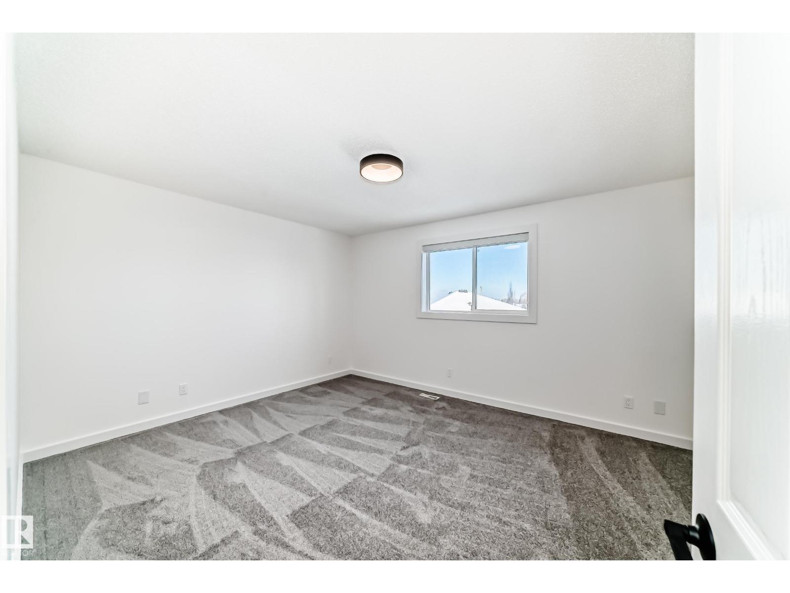 4008 37 AV NW, Edmonton