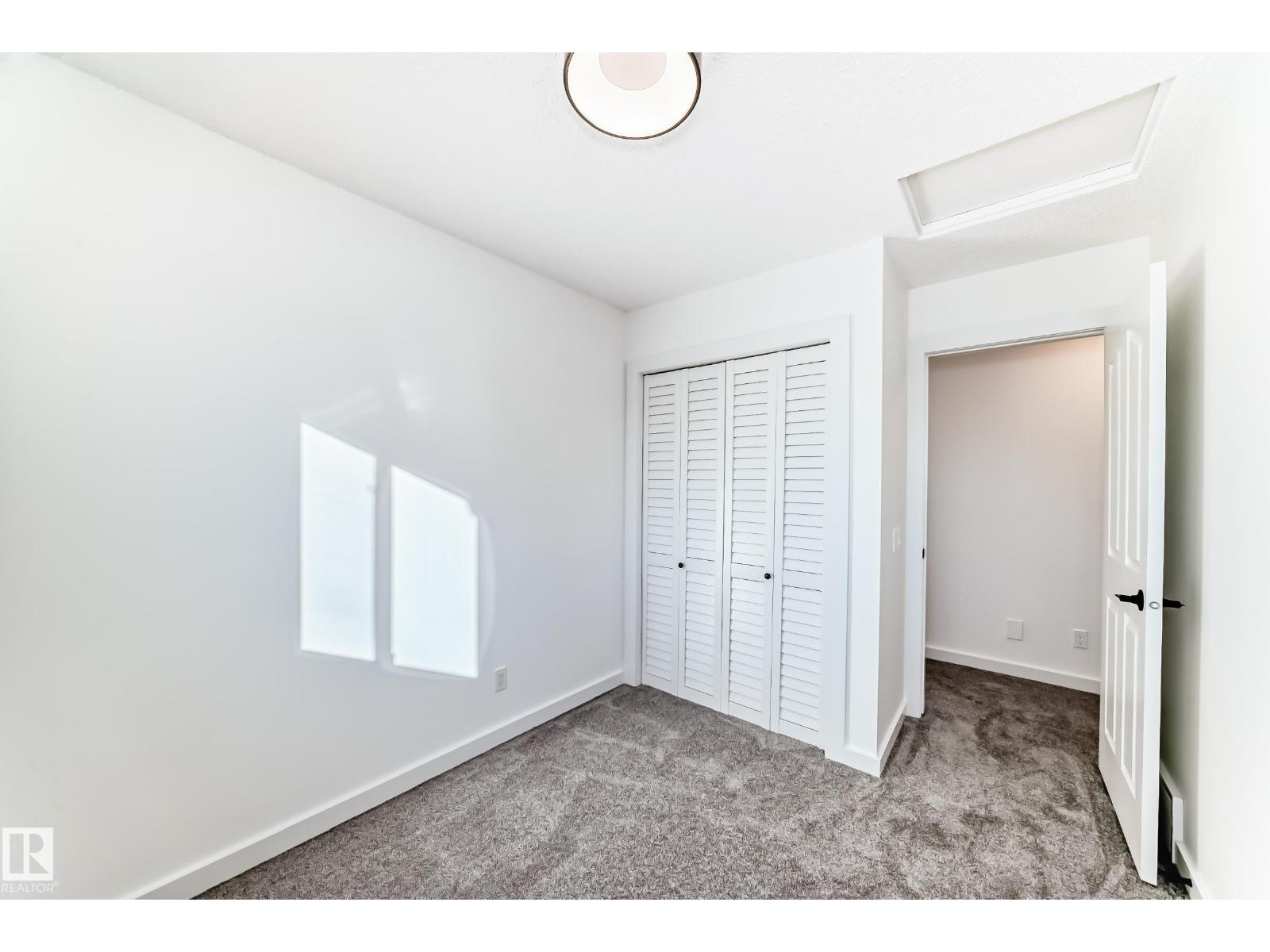 4008 37 AV NW, Edmonton