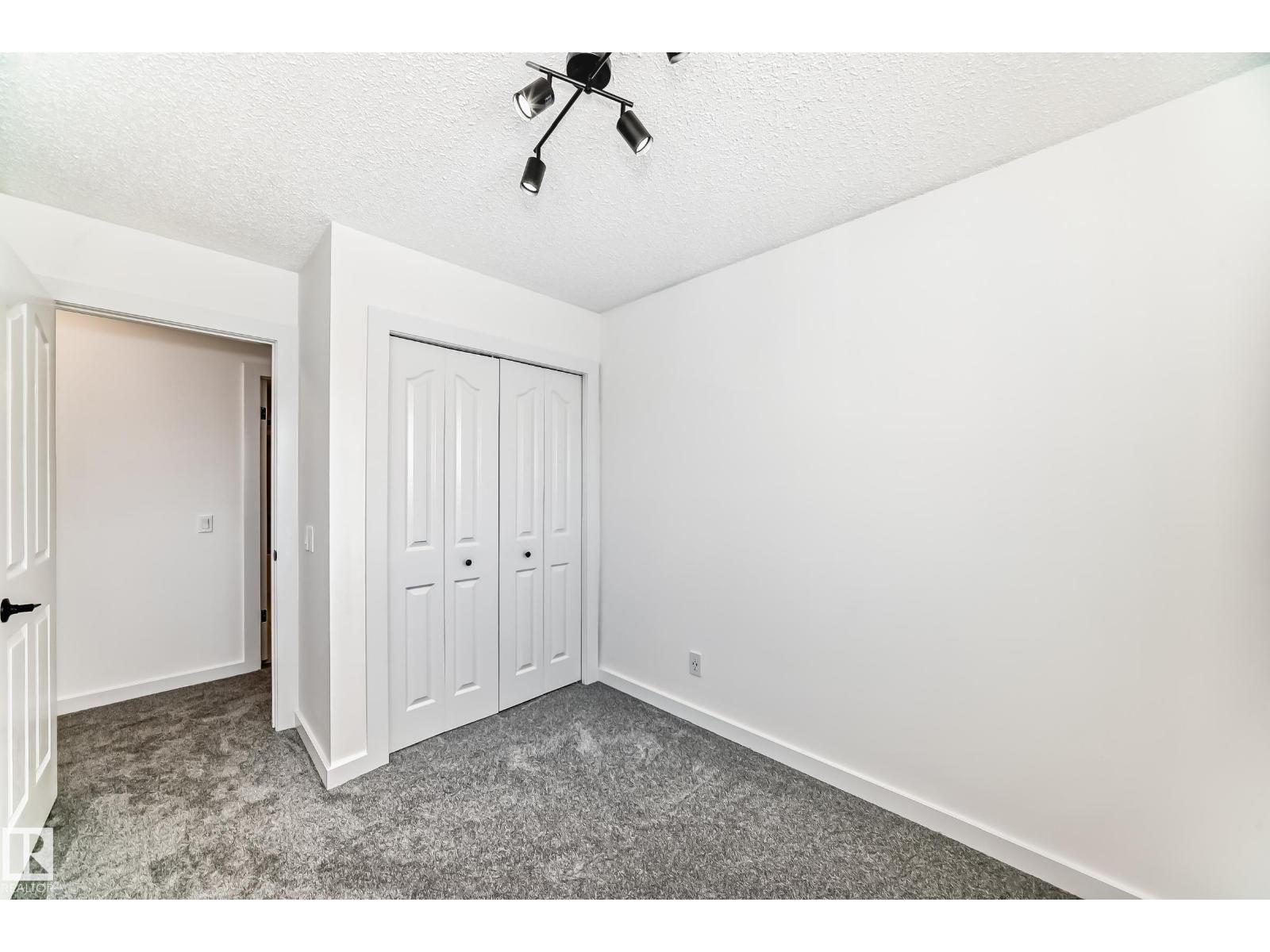 4008 37 AV NW, Edmonton