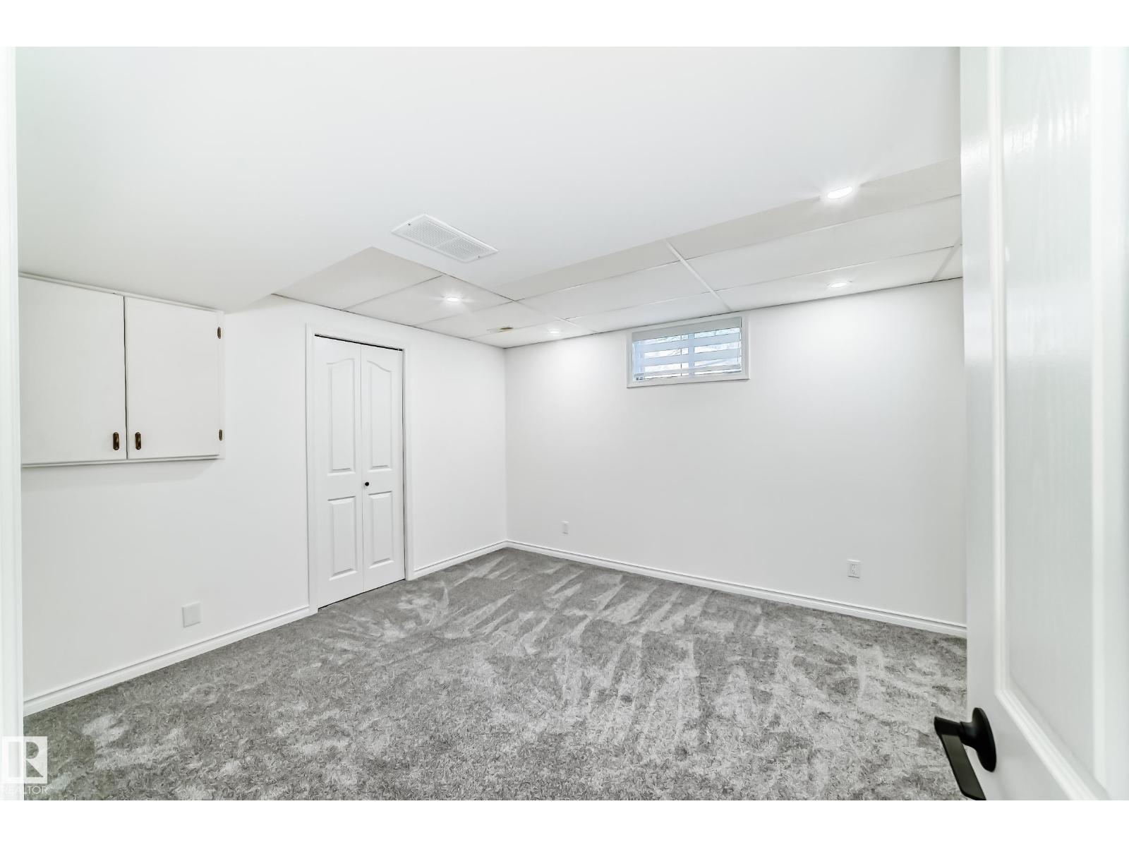 4008 37 AV NW, Edmonton