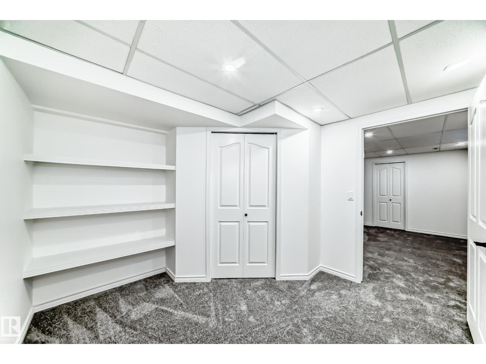 4008 37 AV NW, Edmonton