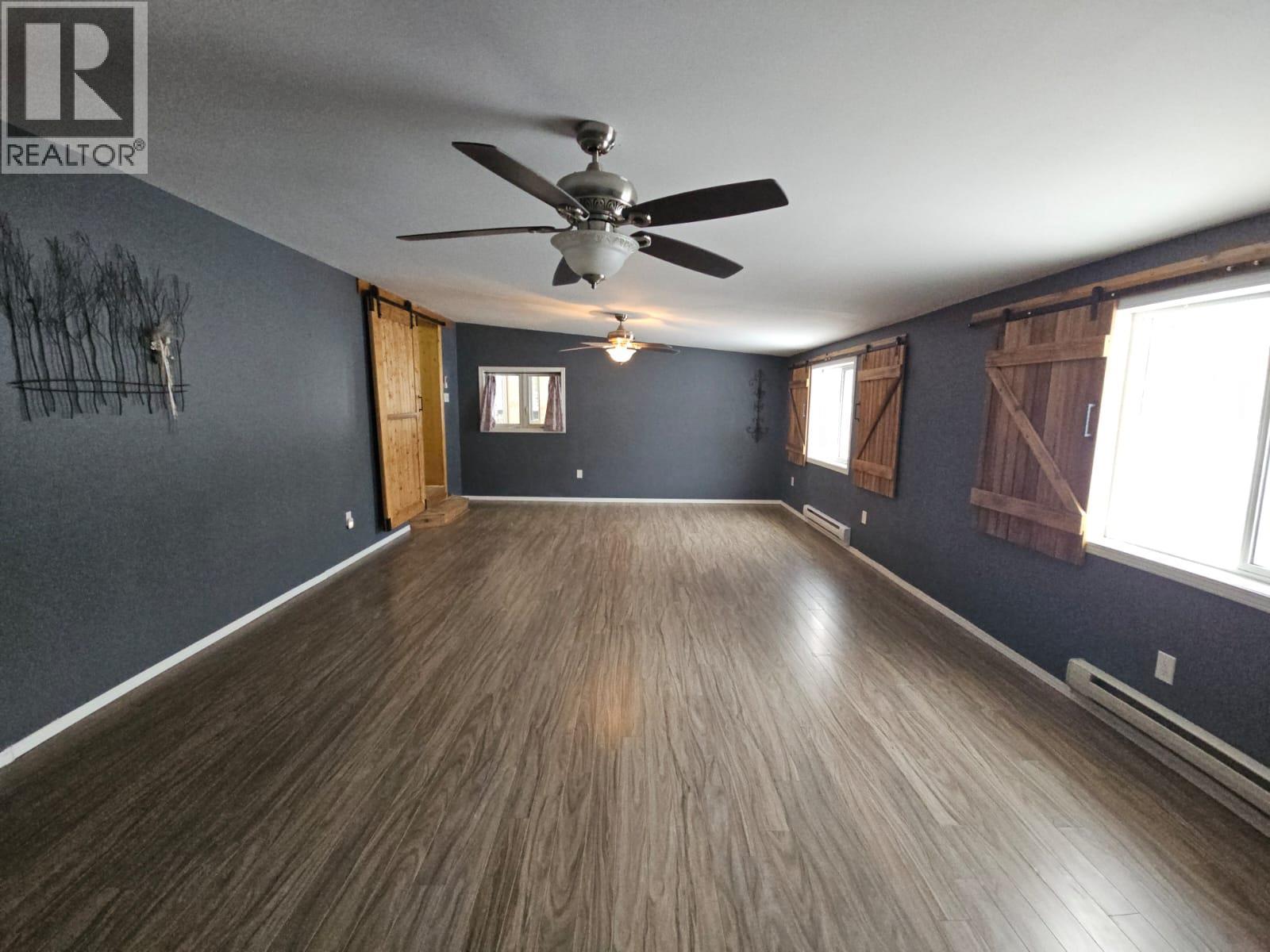 4504 42 Avenue NE - 17