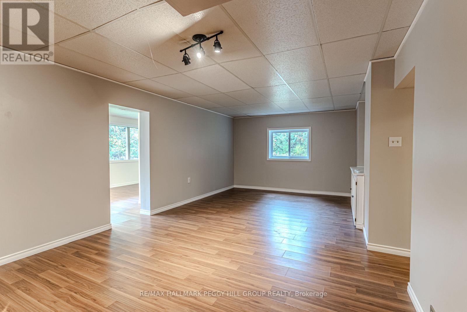 537 HURONIA ROAD — photo 17