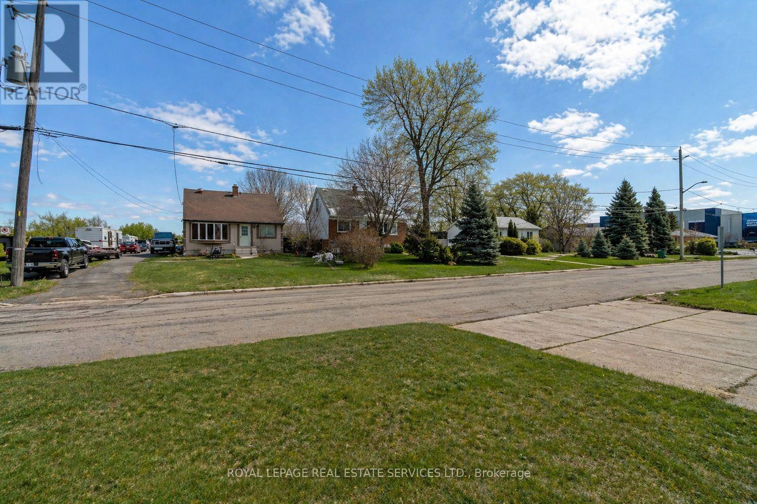202-196 UPPER MOUNT ALBION ROAD — photo 12