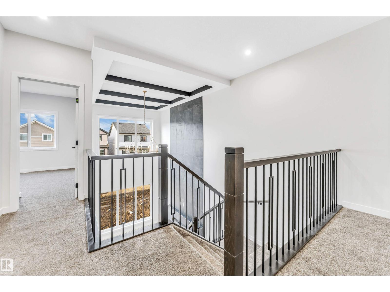 8712 181 AV NW, Edmonton