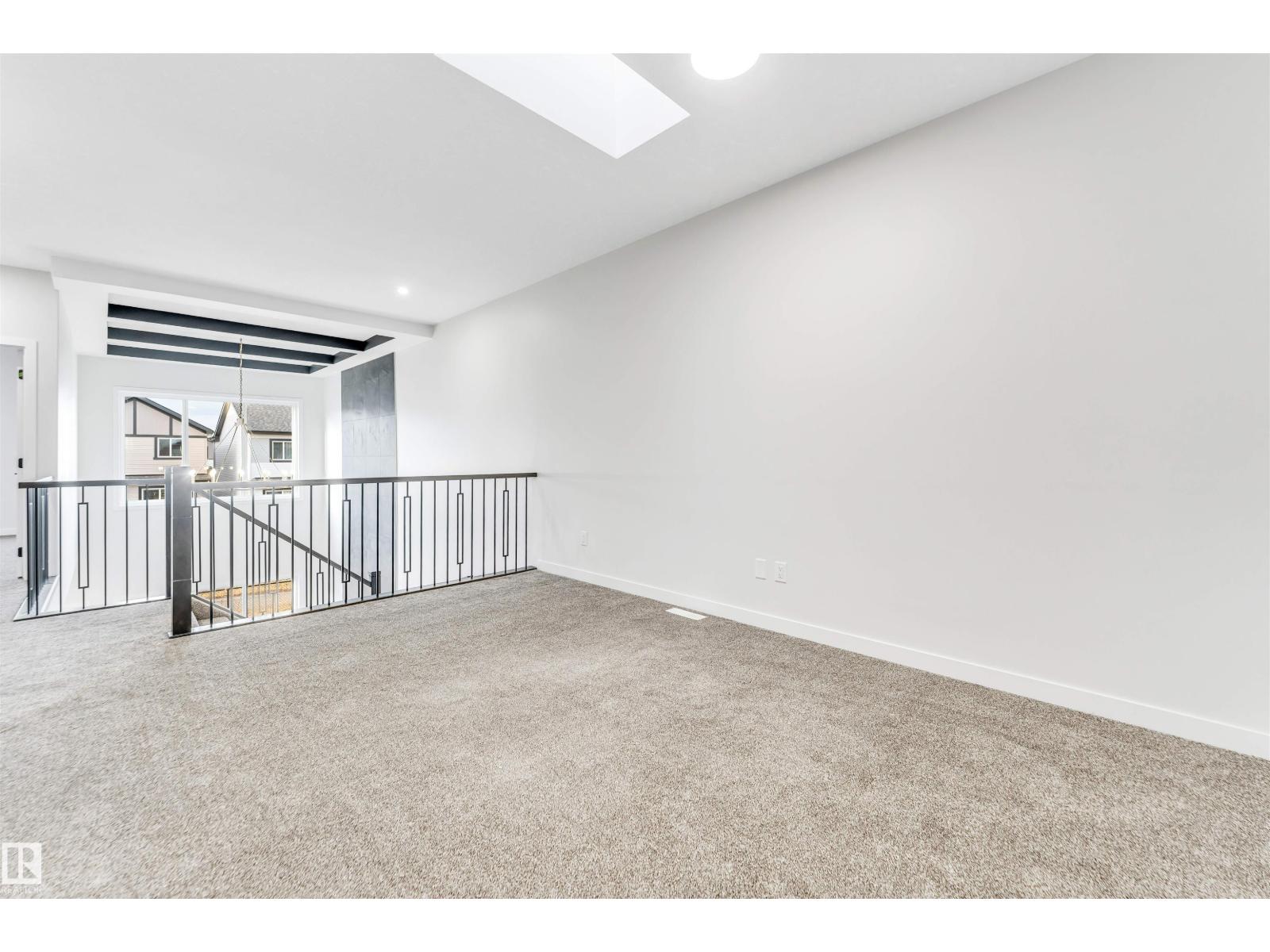 8712 181 AV NW, Edmonton