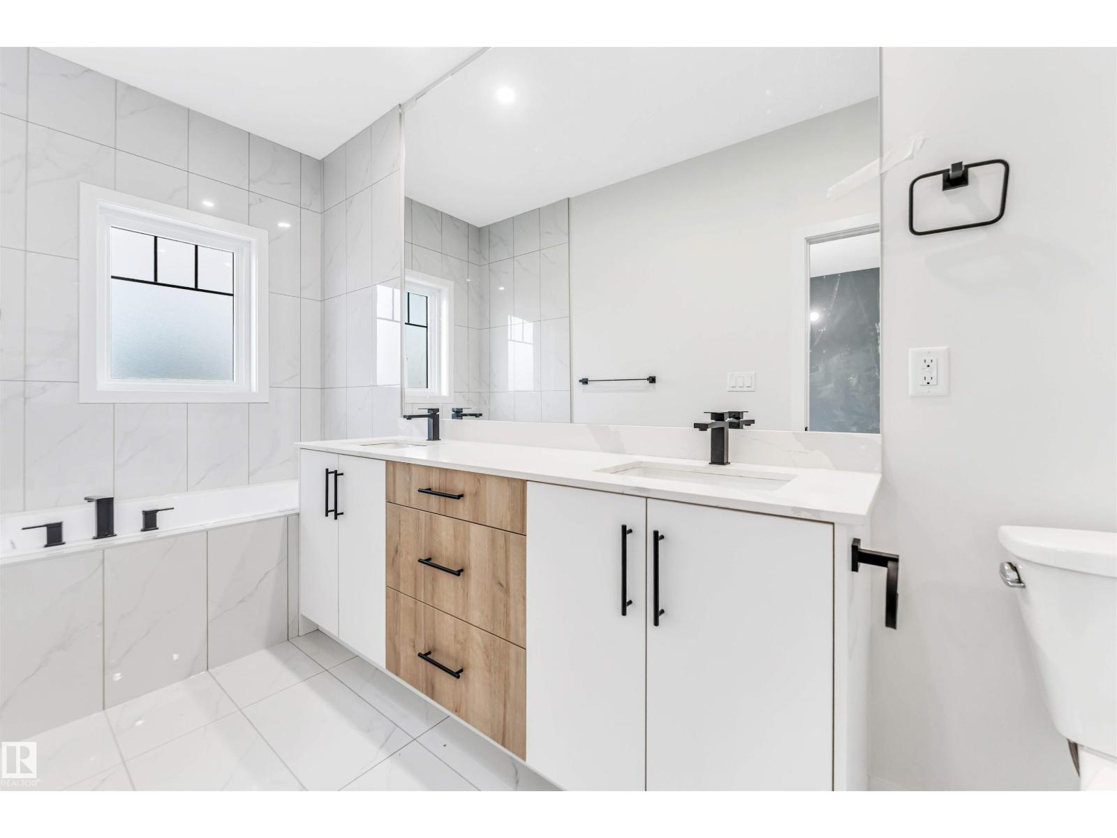 8712 181 AV NW, Edmonton