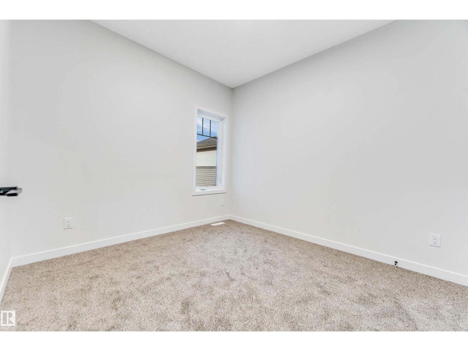 8712 181 AV NW, Edmonton